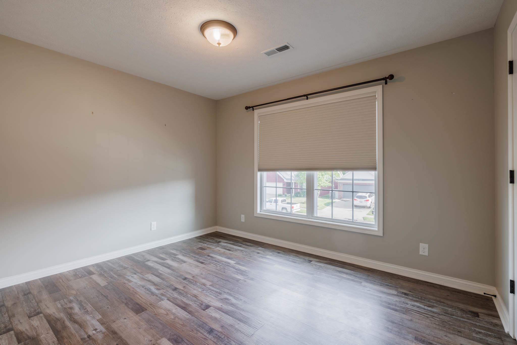 2860 Silver Creek Loop, Owensboro, Kentucky 42303, 4 Bedrooms Bedrooms, ,2 BathroomsBathrooms,Single Family Residence,For Sale,Silver Creek Loop,88016