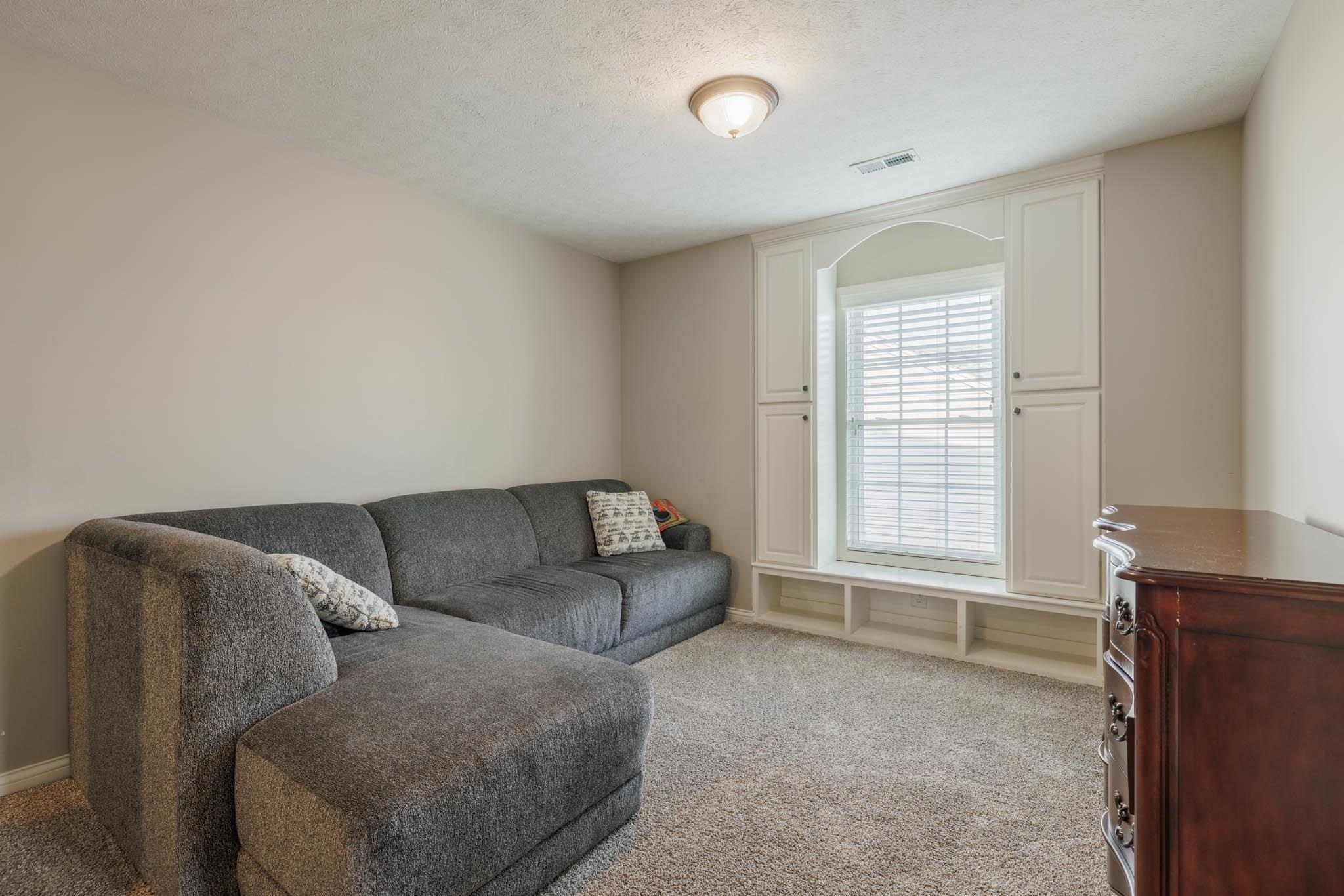 2860 Silver Creek Loop, Owensboro, Kentucky 42303, 4 Bedrooms Bedrooms, ,2 BathroomsBathrooms,Single Family Residence,For Sale,Silver Creek Loop,88016