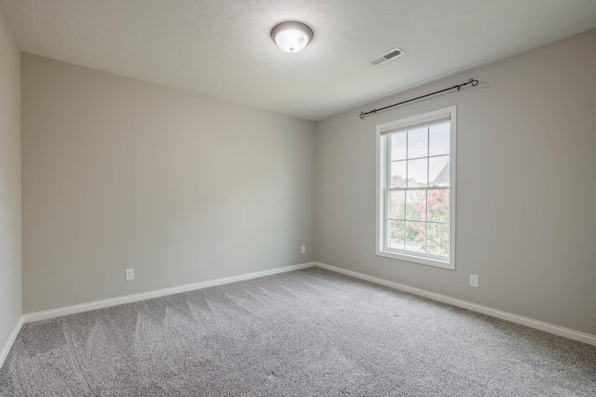 2860 Silver Creek Loop, Owensboro, Kentucky 42303, 4 Bedrooms Bedrooms, ,2 BathroomsBathrooms,Single Family Residence,For Sale,Silver Creek Loop,88016