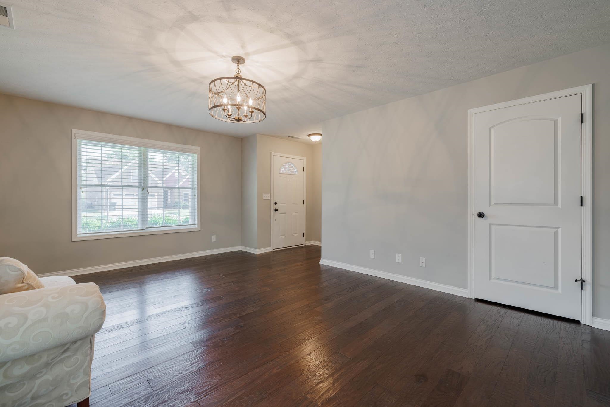 2860 Silver Creek Loop, Owensboro, Kentucky 42303, 4 Bedrooms Bedrooms, ,2 BathroomsBathrooms,Single Family Residence,For Sale,Silver Creek Loop,88016