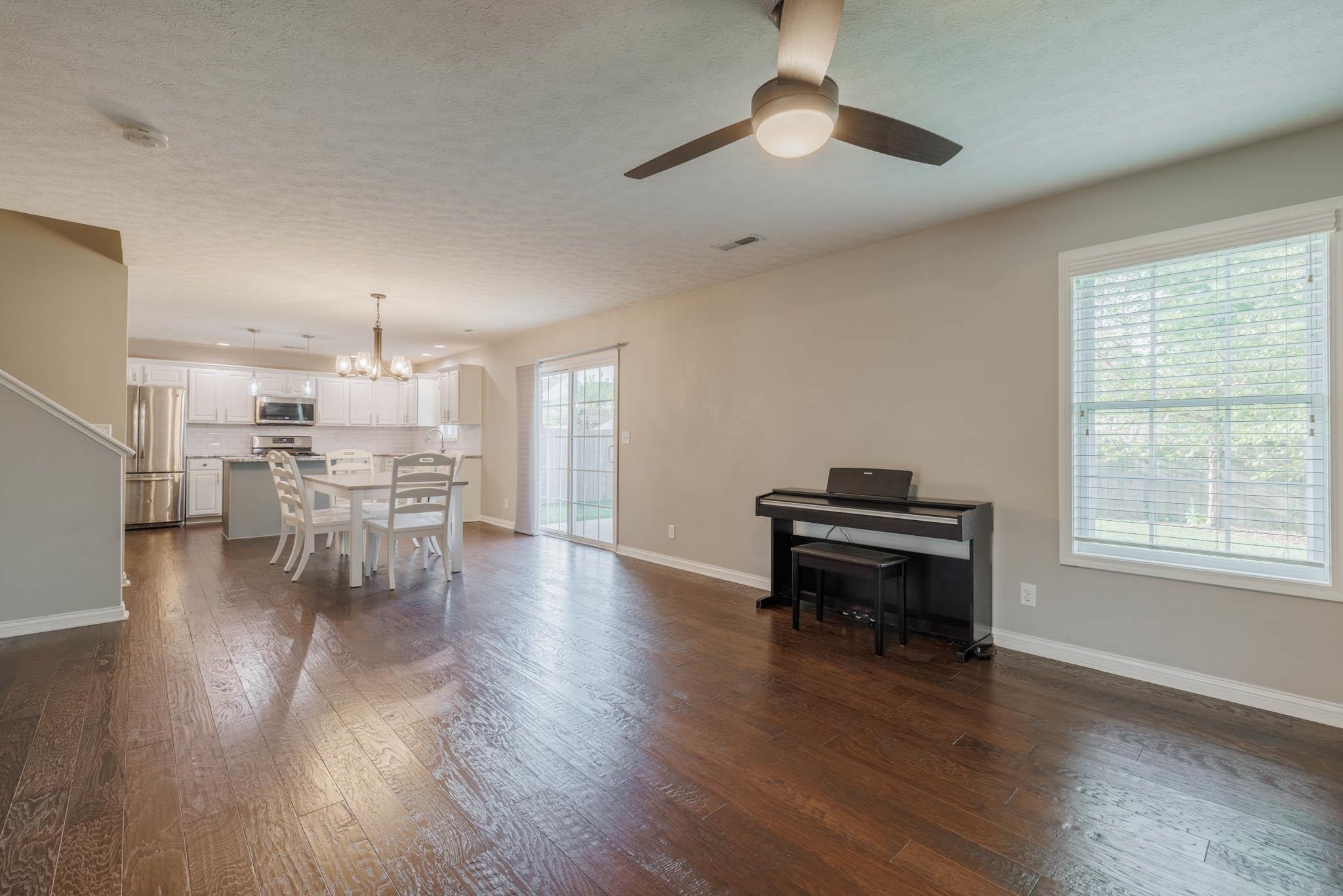 2860 Silver Creek Loop, Owensboro, Kentucky 42303, 4 Bedrooms Bedrooms, ,2 BathroomsBathrooms,Single Family Residence,For Sale,Silver Creek Loop,88016