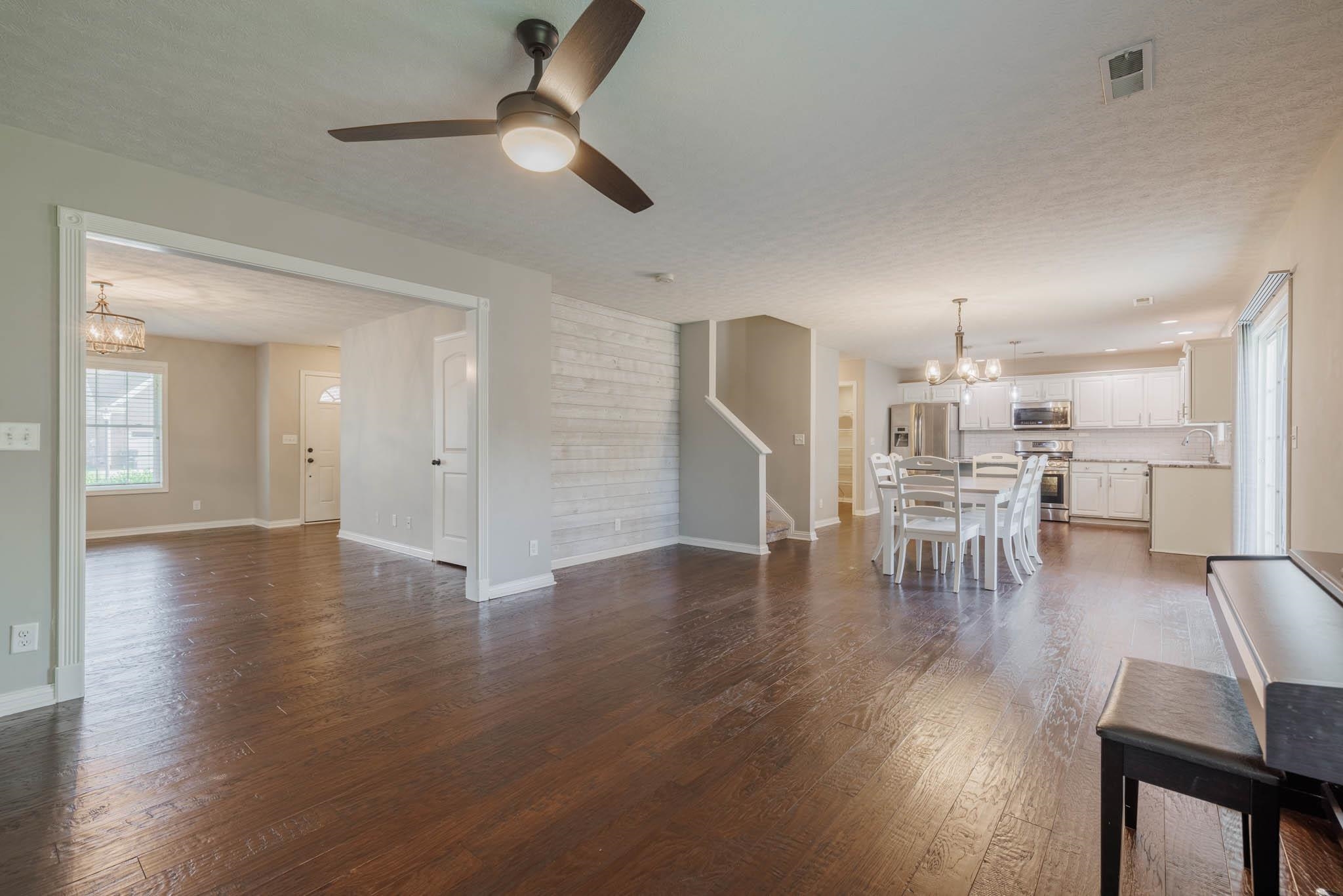 2860 Silver Creek Loop, Owensboro, Kentucky 42303, 4 Bedrooms Bedrooms, ,2 BathroomsBathrooms,Single Family Residence,For Sale,Silver Creek Loop,88016
