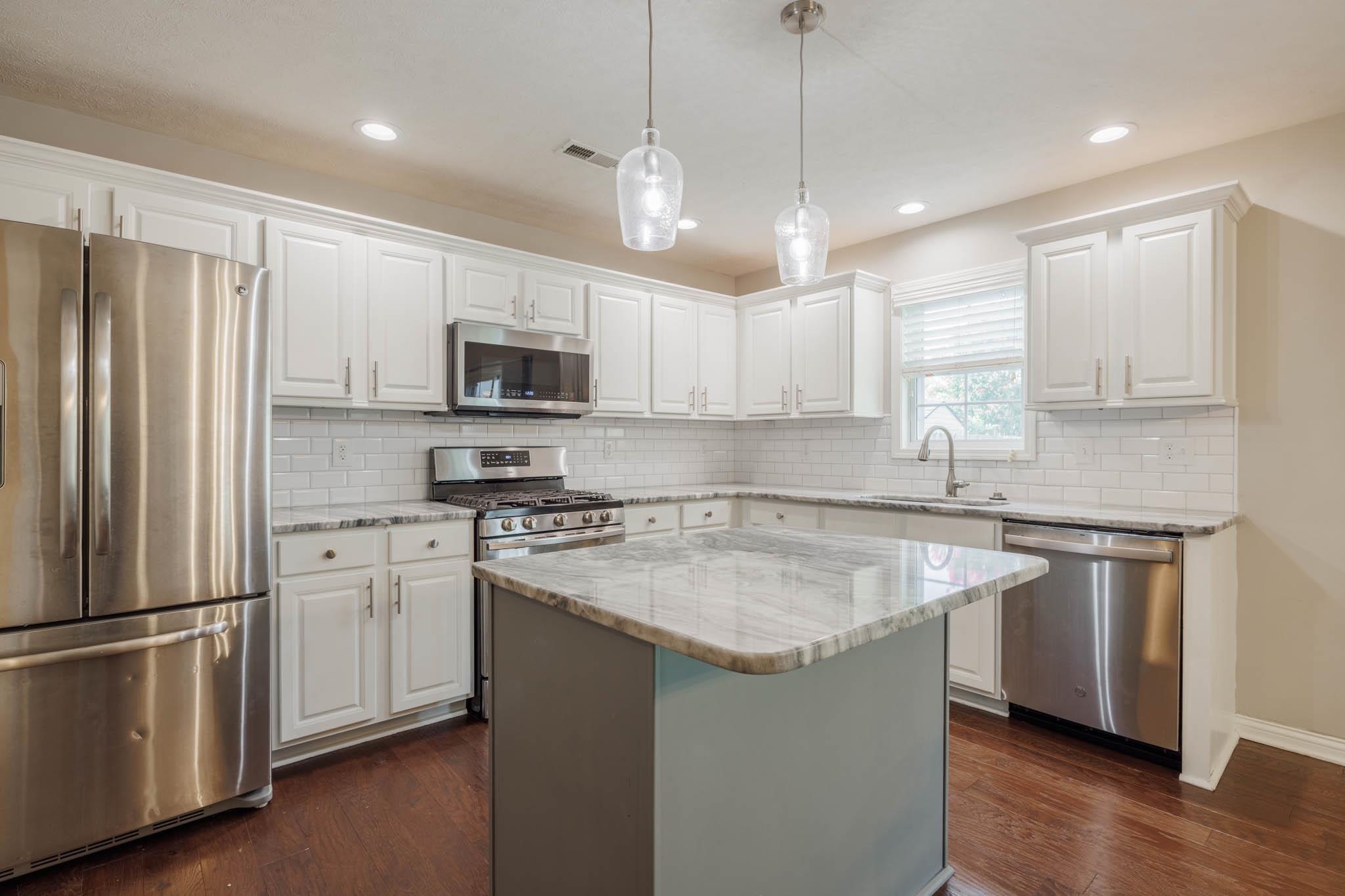 2860 Silver Creek Loop, Owensboro, Kentucky 42303, 4 Bedrooms Bedrooms, ,2 BathroomsBathrooms,Single Family Residence,For Sale,Silver Creek Loop,88016