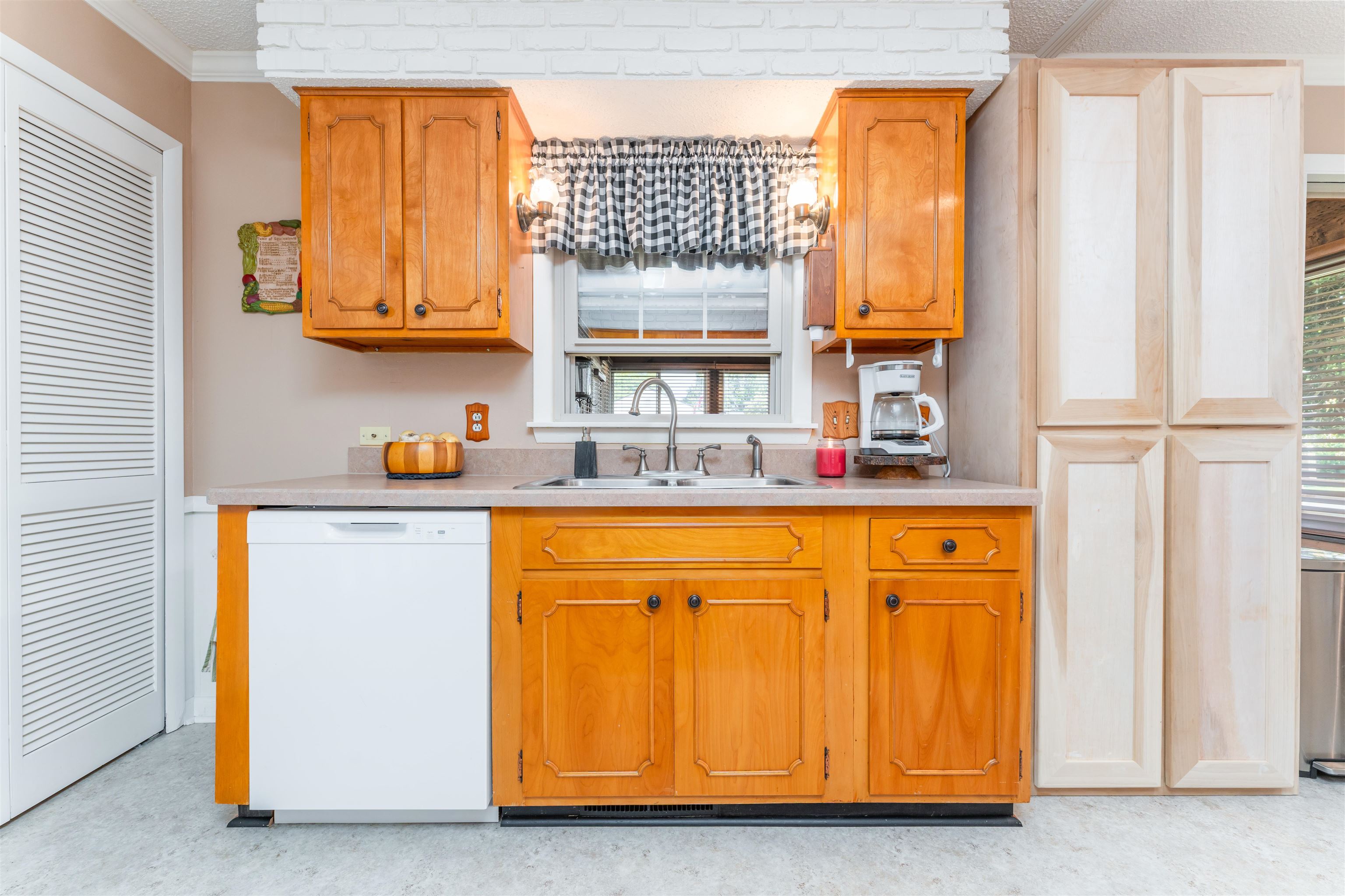 1701 Thistle Ct, Owensboro, Kentucky 42301, 2 Bedrooms Bedrooms, ,1 BathroomBathrooms,Single Family Residence,For Sale,Thistle Ct,88018