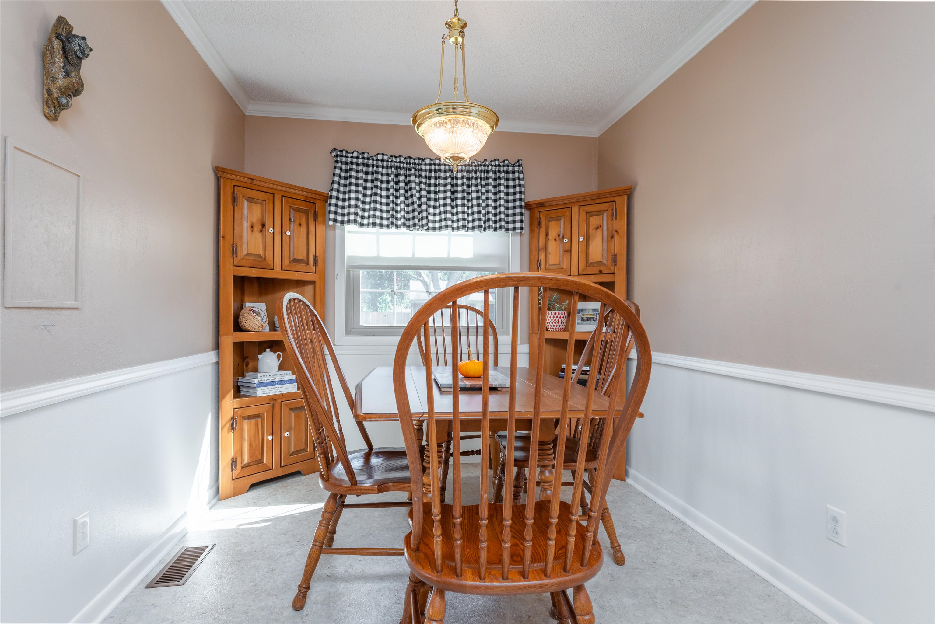 1701 Thistle Ct, Owensboro, Kentucky 42301, 2 Bedrooms Bedrooms, ,1 BathroomBathrooms,Single Family Residence,For Sale,Thistle Ct,88018