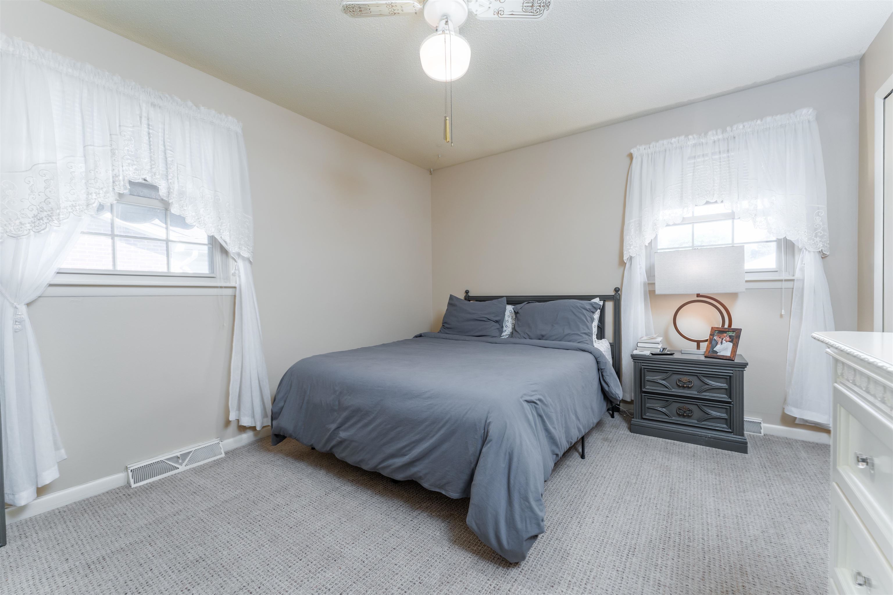 1701 Thistle Ct, Owensboro, Kentucky 42301, 2 Bedrooms Bedrooms, ,1 BathroomBathrooms,Single Family Residence,For Sale,Thistle Ct,88018