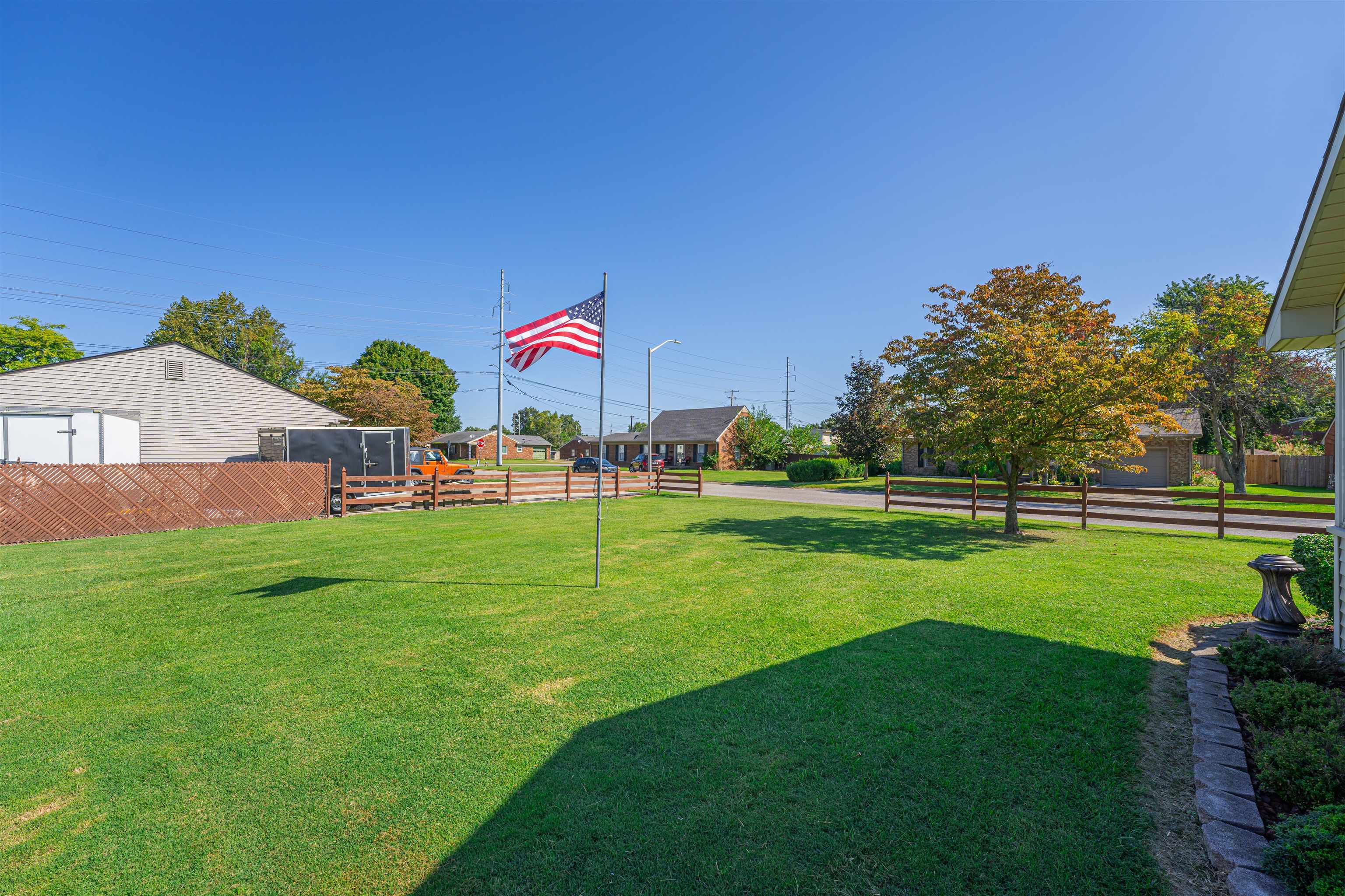 1701 Thistle Ct, Owensboro, Kentucky 42301, 2 Bedrooms Bedrooms, ,1 BathroomBathrooms,Single Family Residence,For Sale,Thistle Ct,88018