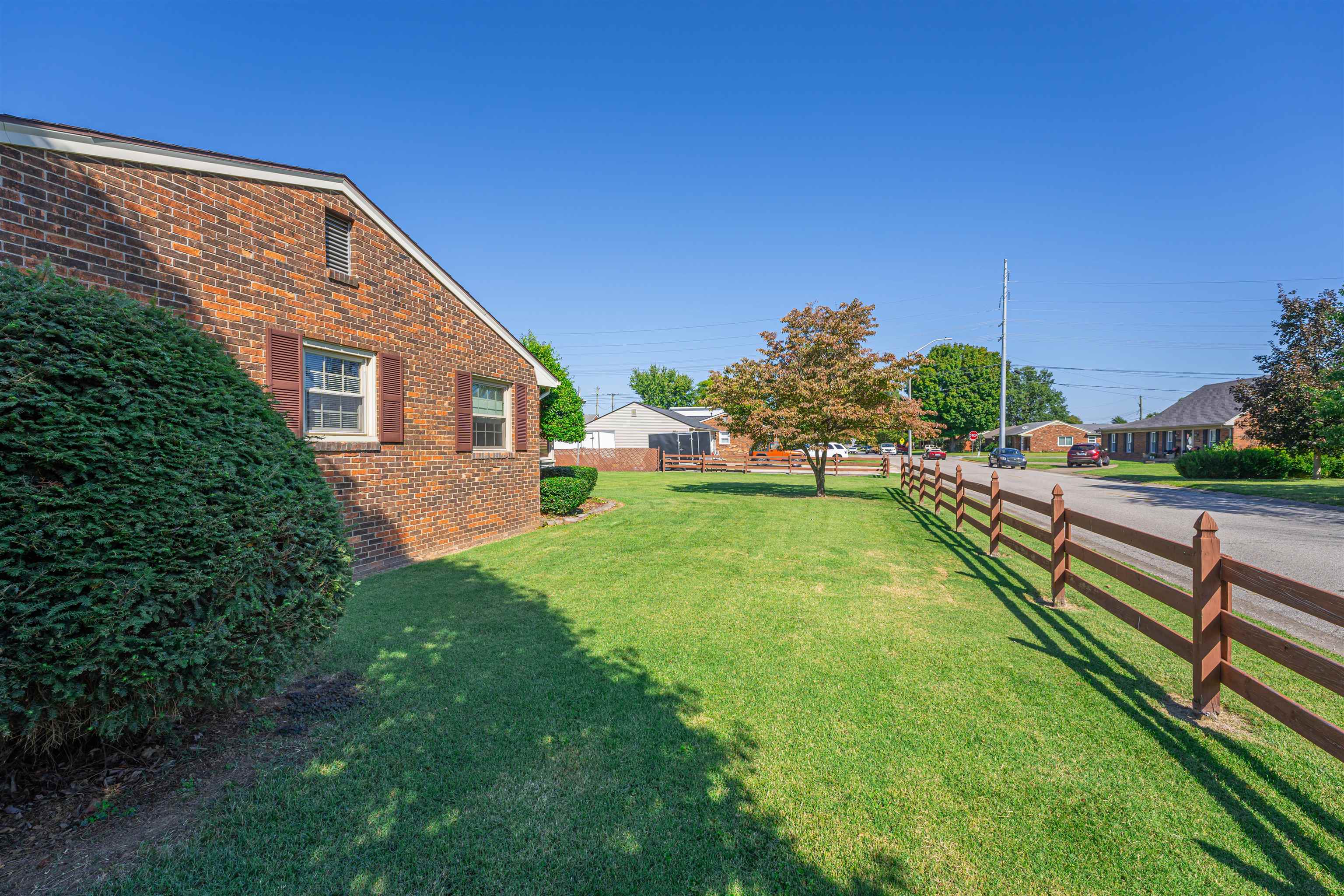 1701 Thistle Ct, Owensboro, Kentucky 42301, 2 Bedrooms Bedrooms, ,1 BathroomBathrooms,Single Family Residence,For Sale,Thistle Ct,88018