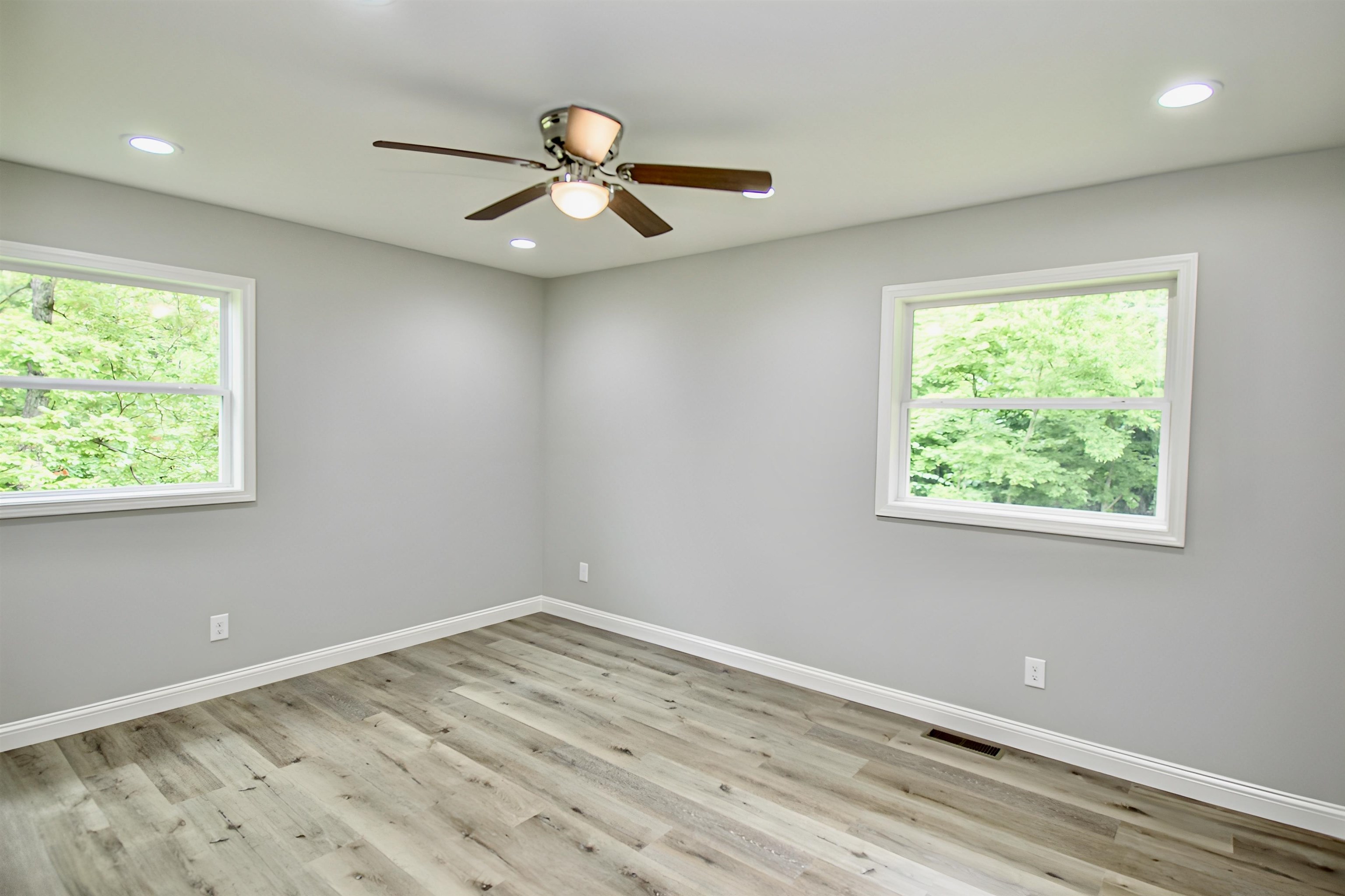 11622 Hwy 136, Livermore, Kentucky 42352, 4 Bedrooms Bedrooms, ,3 BathroomsBathrooms,Single Family Residence,For Sale,Hwy 136,88021