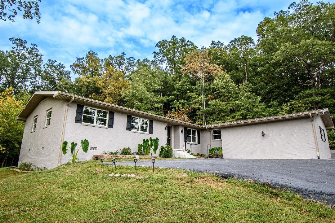 11622 Hwy 136, Livermore, Kentucky 42352, 4 Bedrooms Bedrooms, ,3 BathroomsBathrooms,Single Family Residence,For Sale,Hwy 136,88021