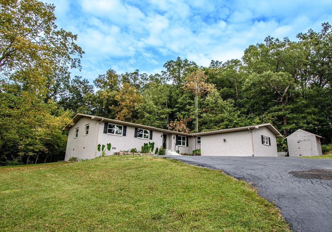 11622 Hwy 136, Livermore, Kentucky 42352, 4 Bedrooms Bedrooms, ,3 BathroomsBathrooms,Single Family Residence,For Sale,Hwy 136,88021