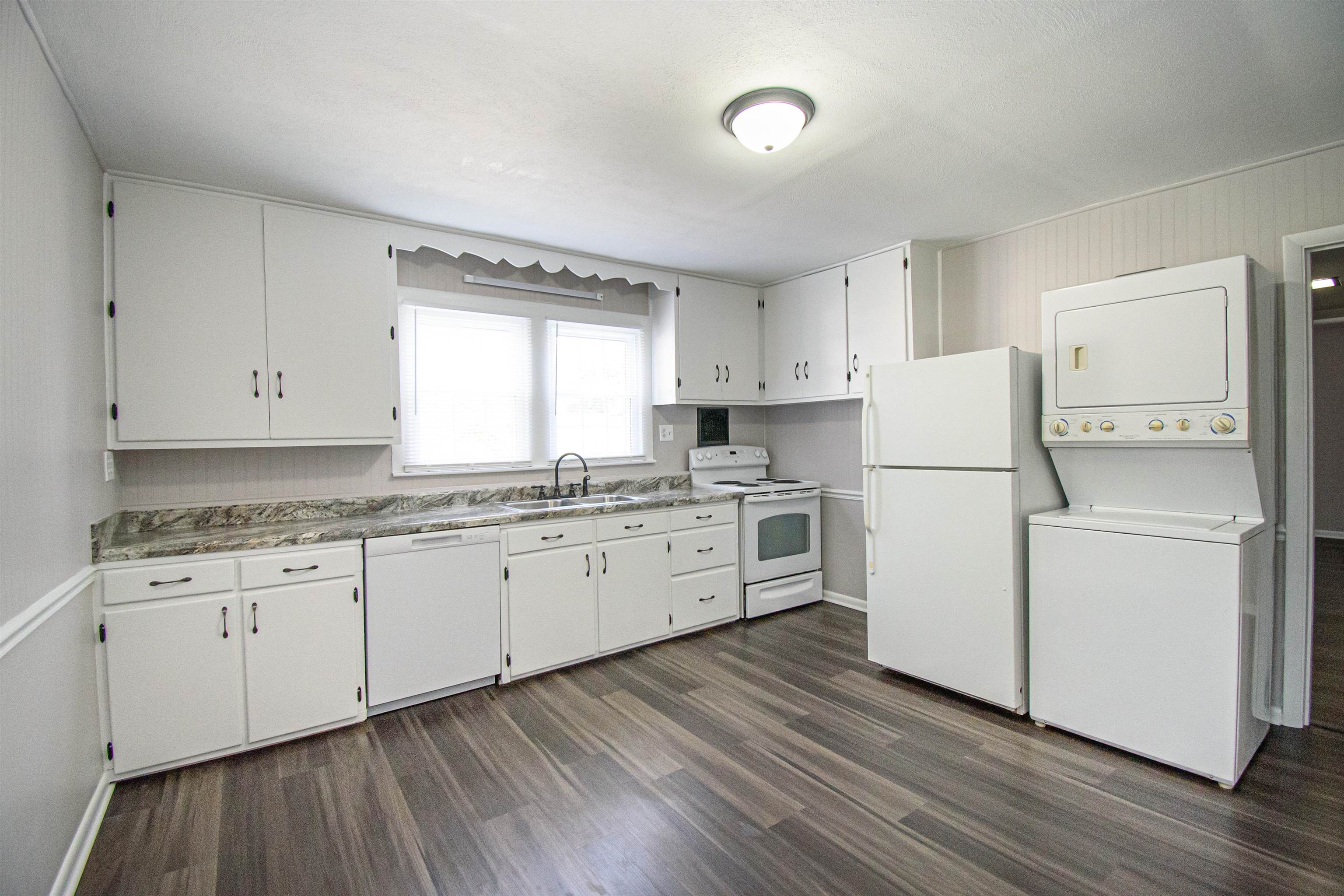 504 Alpha St, Owensboro, Kentucky 42301, 3 Bedrooms Bedrooms, ,1 BathroomBathrooms,Single Family Residence,For Sale,Alpha St,88024