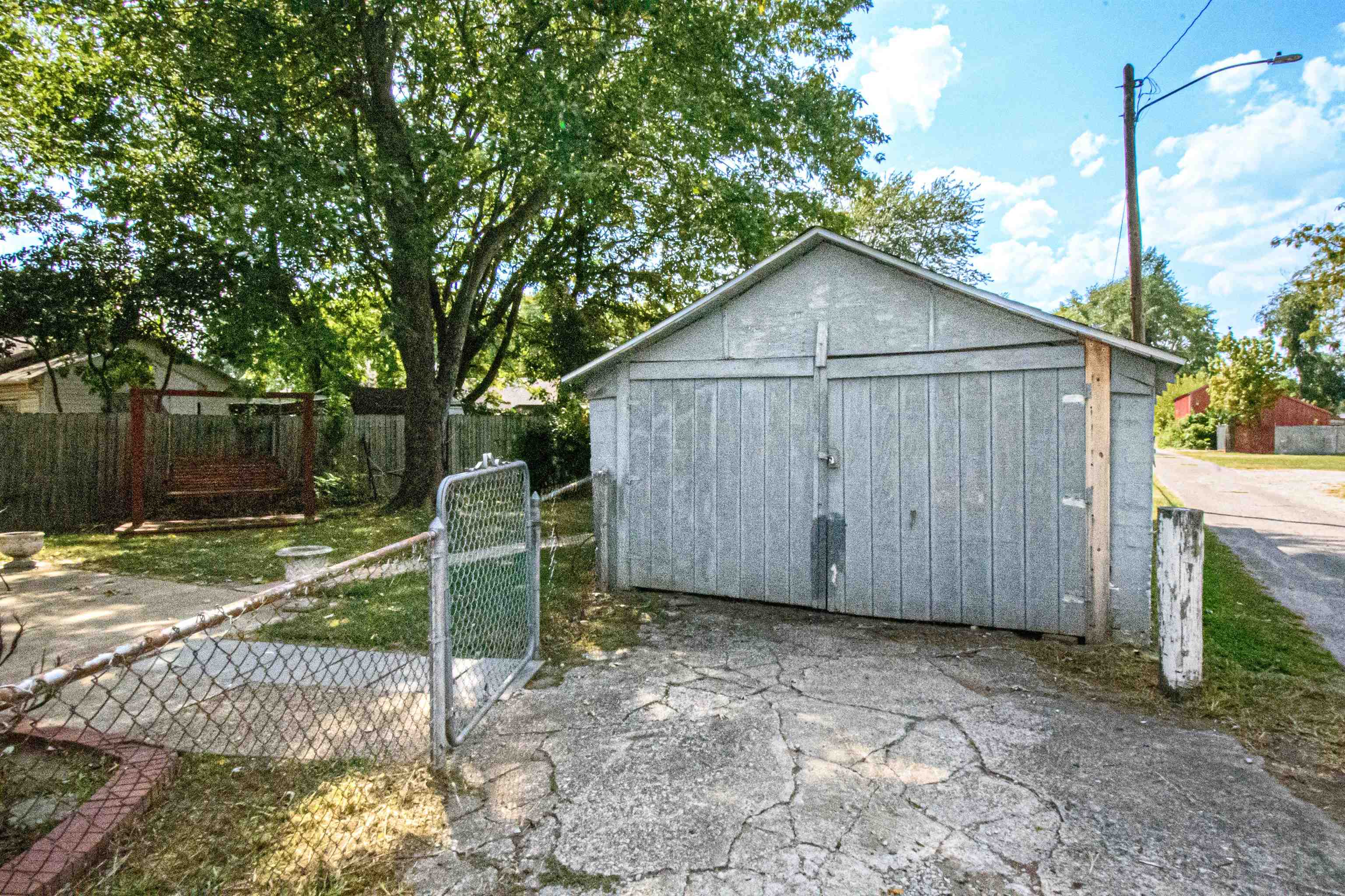 504 Alpha St, Owensboro, Kentucky 42301, 3 Bedrooms Bedrooms, ,1 BathroomBathrooms,Single Family Residence,For Sale,Alpha St,88024