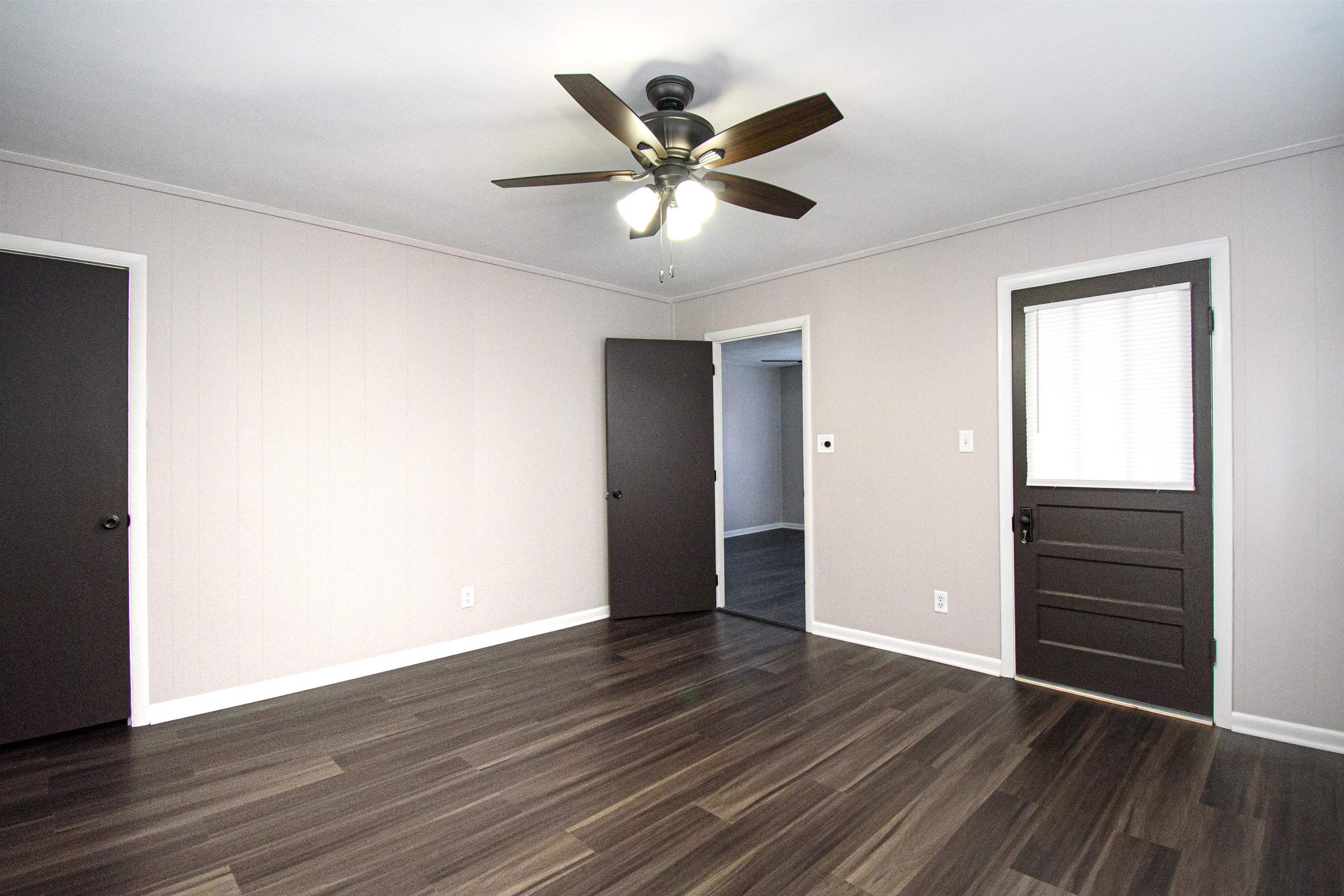 504 Alpha St, Owensboro, Kentucky 42301, 3 Bedrooms Bedrooms, ,1 BathroomBathrooms,Single Family Residence,For Sale,Alpha St,88024