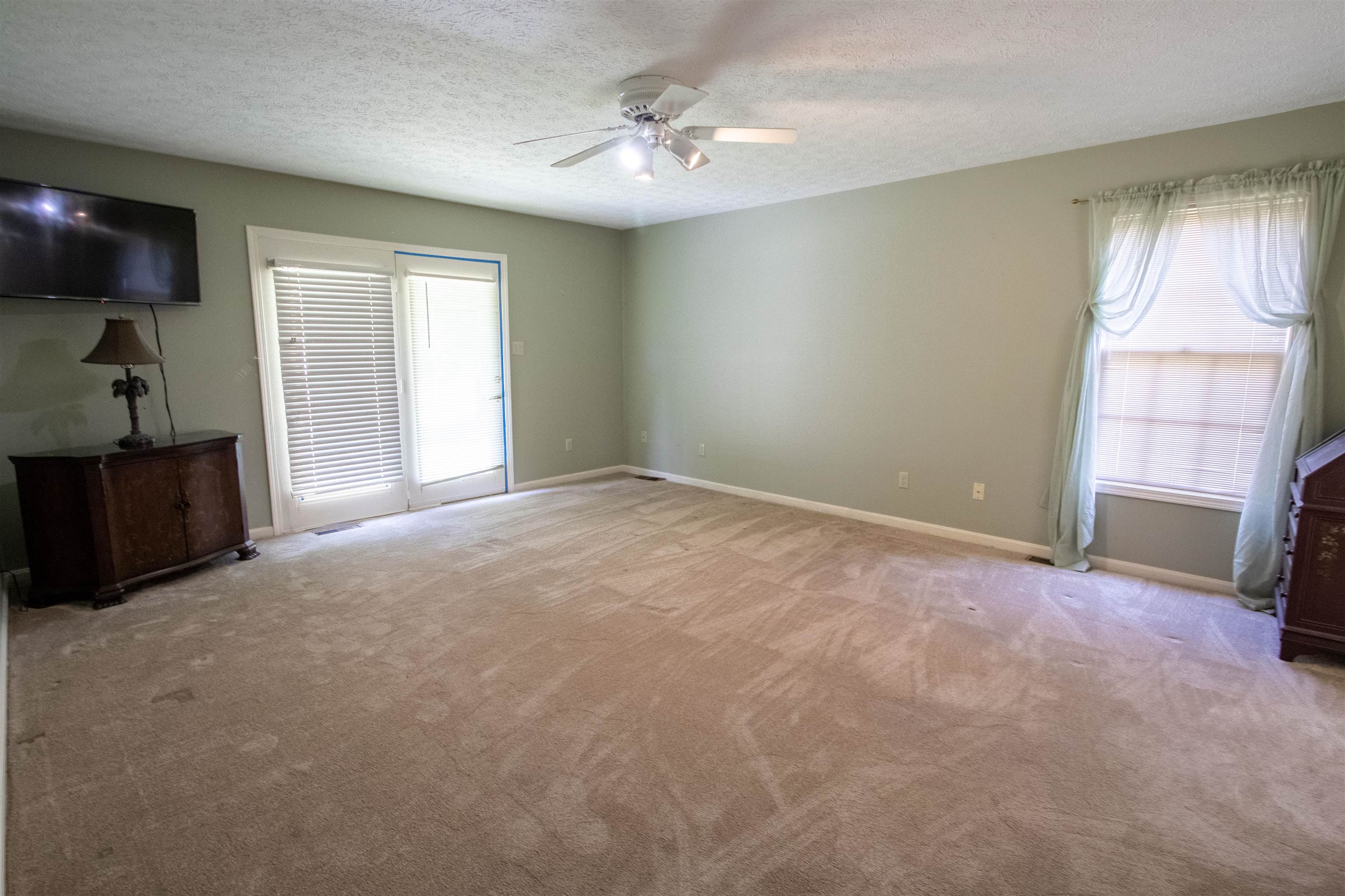 3730 Wood Trace, Owensboro, Kentucky 42303, 4 Bedrooms Bedrooms, ,2 BathroomsBathrooms,Single Family Residence,For Sale,Wood Trace,88026