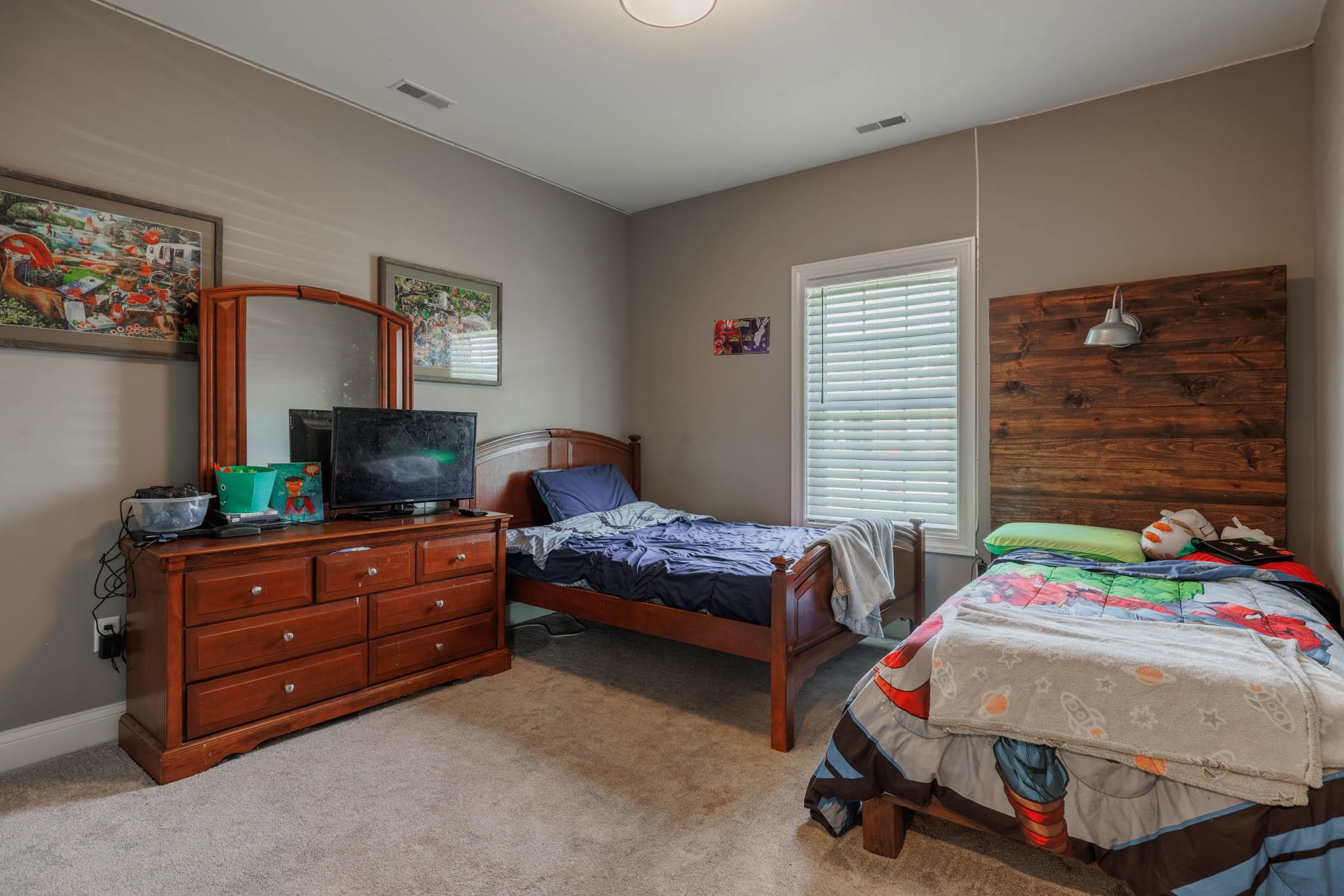 6322 Springwood Drive, Owensboro, Kentucky 42301, 4 Bedrooms Bedrooms, ,2 BathroomsBathrooms,Single Family Residence,For Sale,Springwood Drive,88028