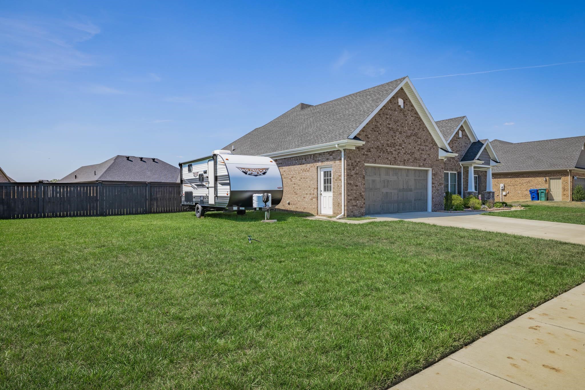 6322 Springwood Drive, Owensboro, Kentucky 42301, 4 Bedrooms Bedrooms, ,2 BathroomsBathrooms,Single Family Residence,For Sale,Springwood Drive,88028