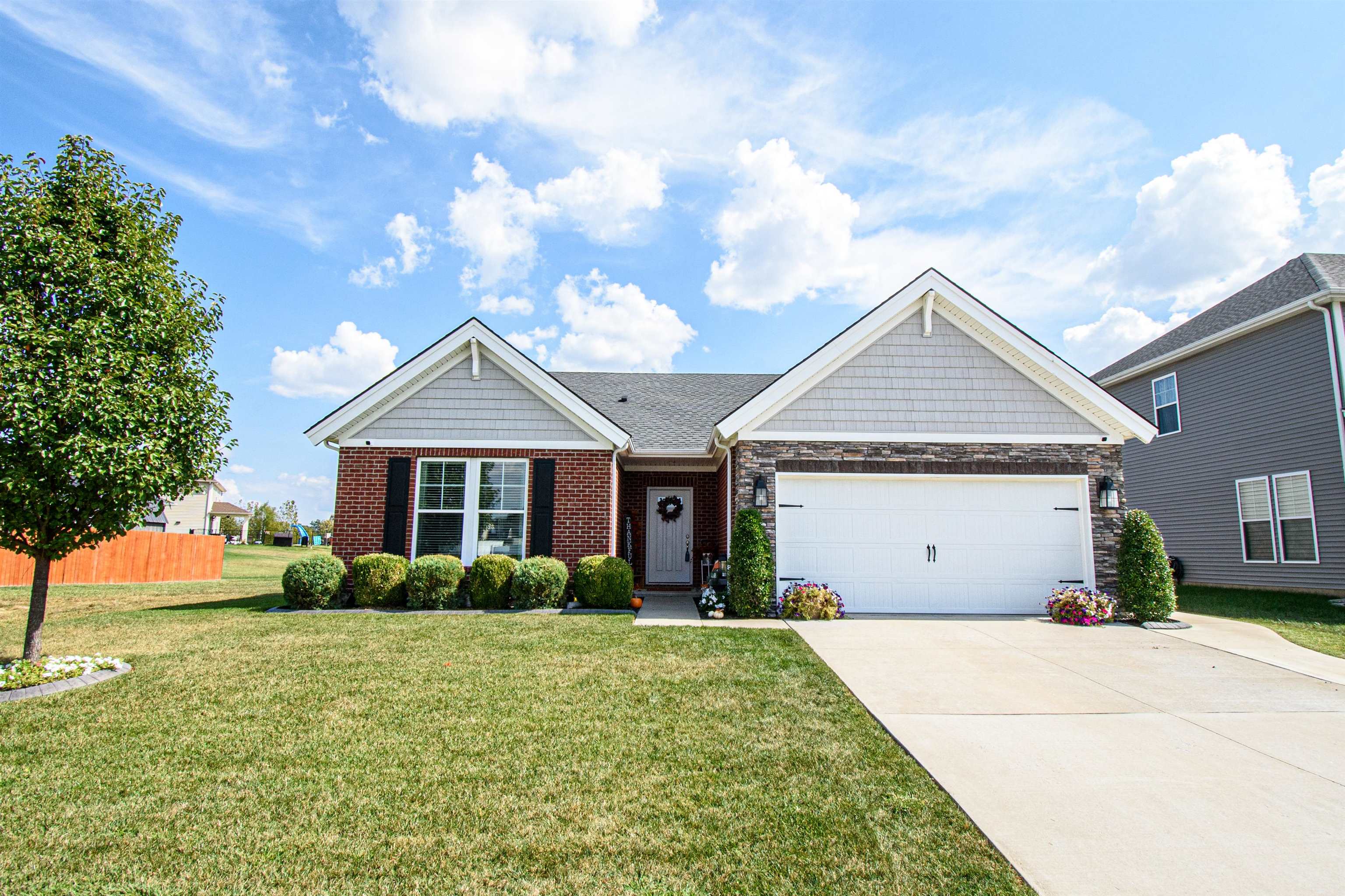 363 Brixton Drive, Owensboro, Kentucky 42301, 3 Bedrooms Bedrooms, ,2 BathroomsBathrooms,Single Family Residence,For Sale,Brixton Drive,88029