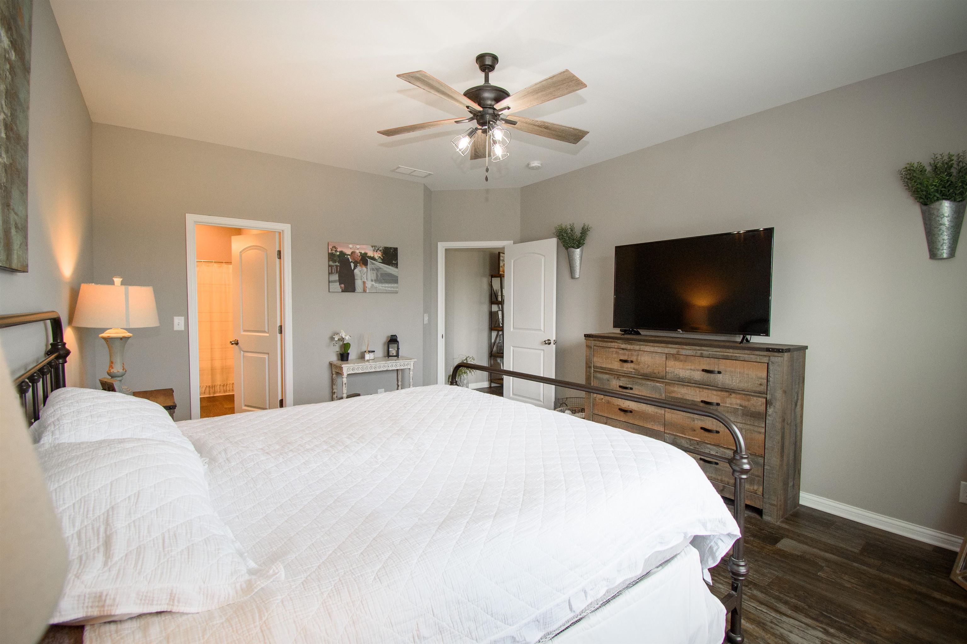 363 Brixton Drive, Owensboro, Kentucky 42301, 3 Bedrooms Bedrooms, ,2 BathroomsBathrooms,Single Family Residence,For Sale,Brixton Drive,88029