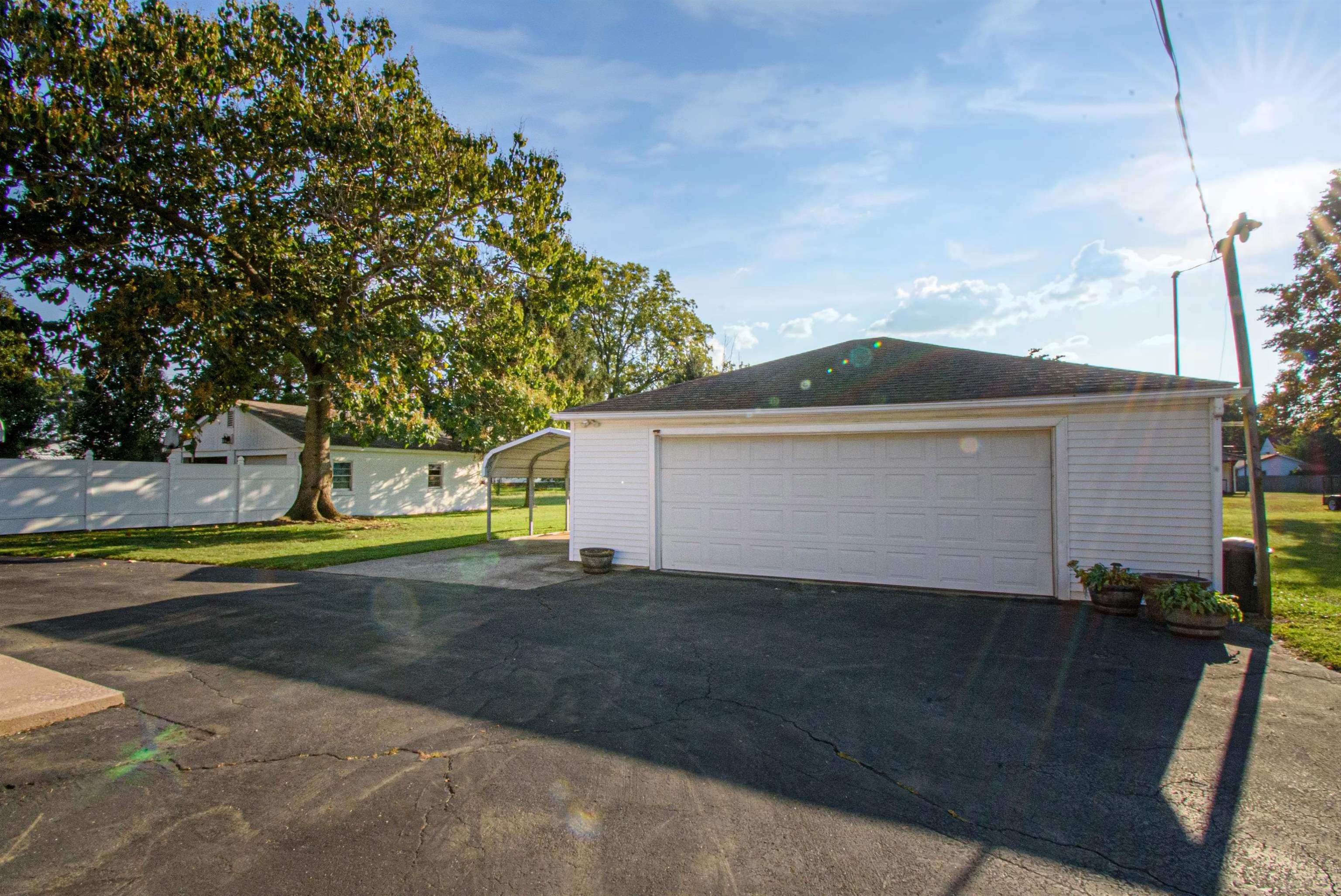 316 Coast Guard Lane, Owensboro, Kentucky 42303, 3 Bedrooms Bedrooms, ,2 BathroomsBathrooms,Single Family Residence,For Sale,Coast Guard Lane,88031