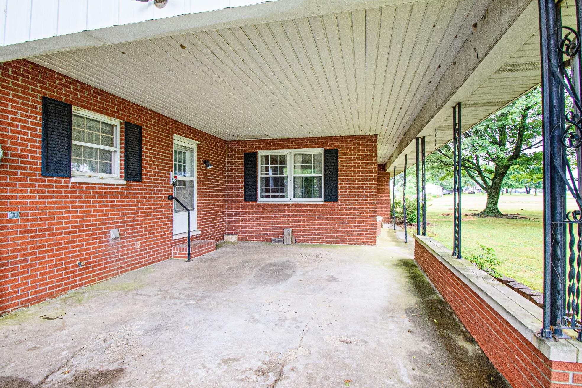 1921 Bell Rd, Rumsey, Kentucky 42371, 3 Bedrooms Bedrooms, ,2 BathroomsBathrooms,Single Family Residence,For Sale,Bell Rd,88033