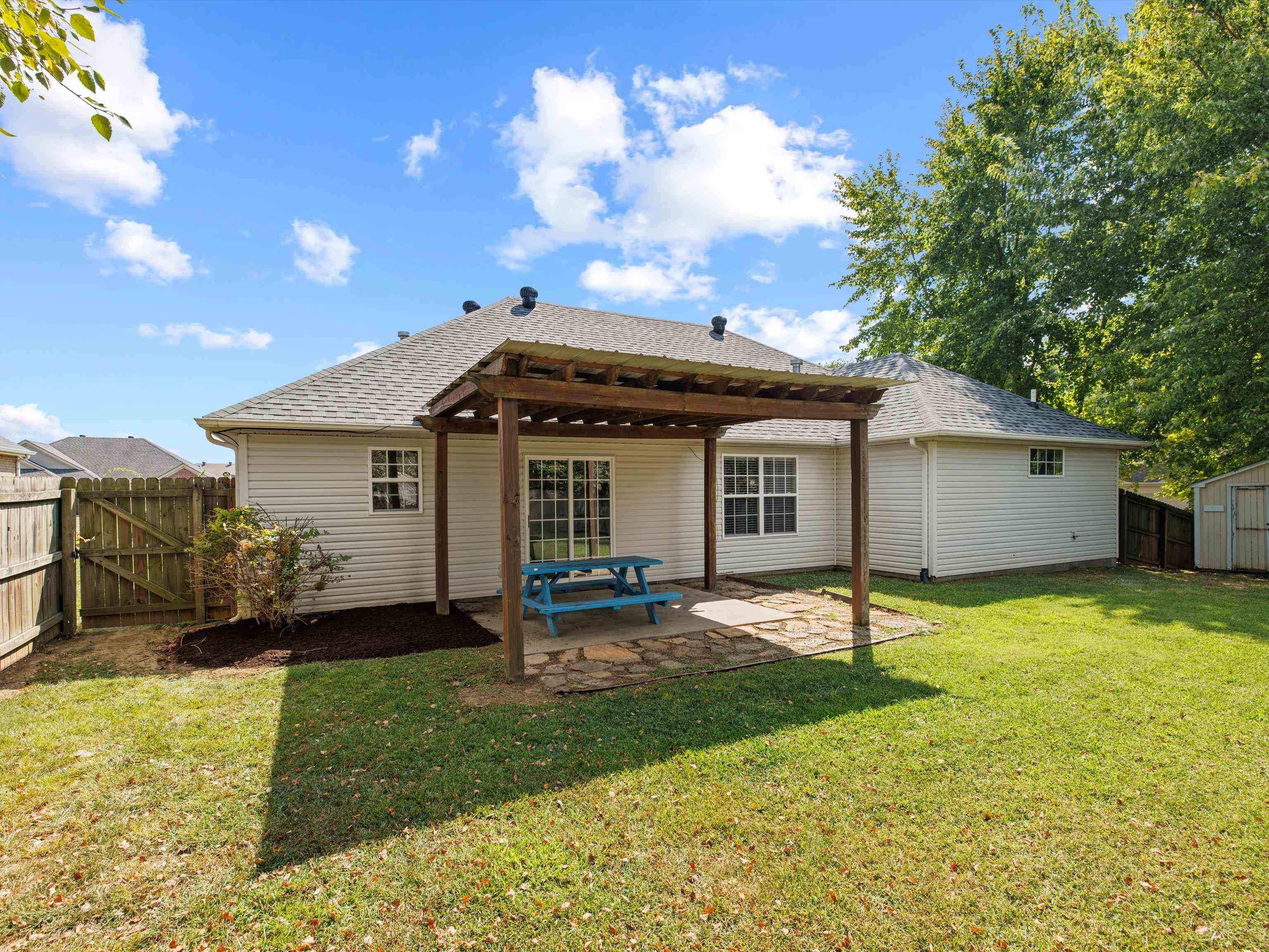 2628 Rush Trail, Owensboro, Kentucky 42303, 3 Bedrooms Bedrooms, ,2 BathroomsBathrooms,Single Family Residence,For Sale,Rush Trail,88034