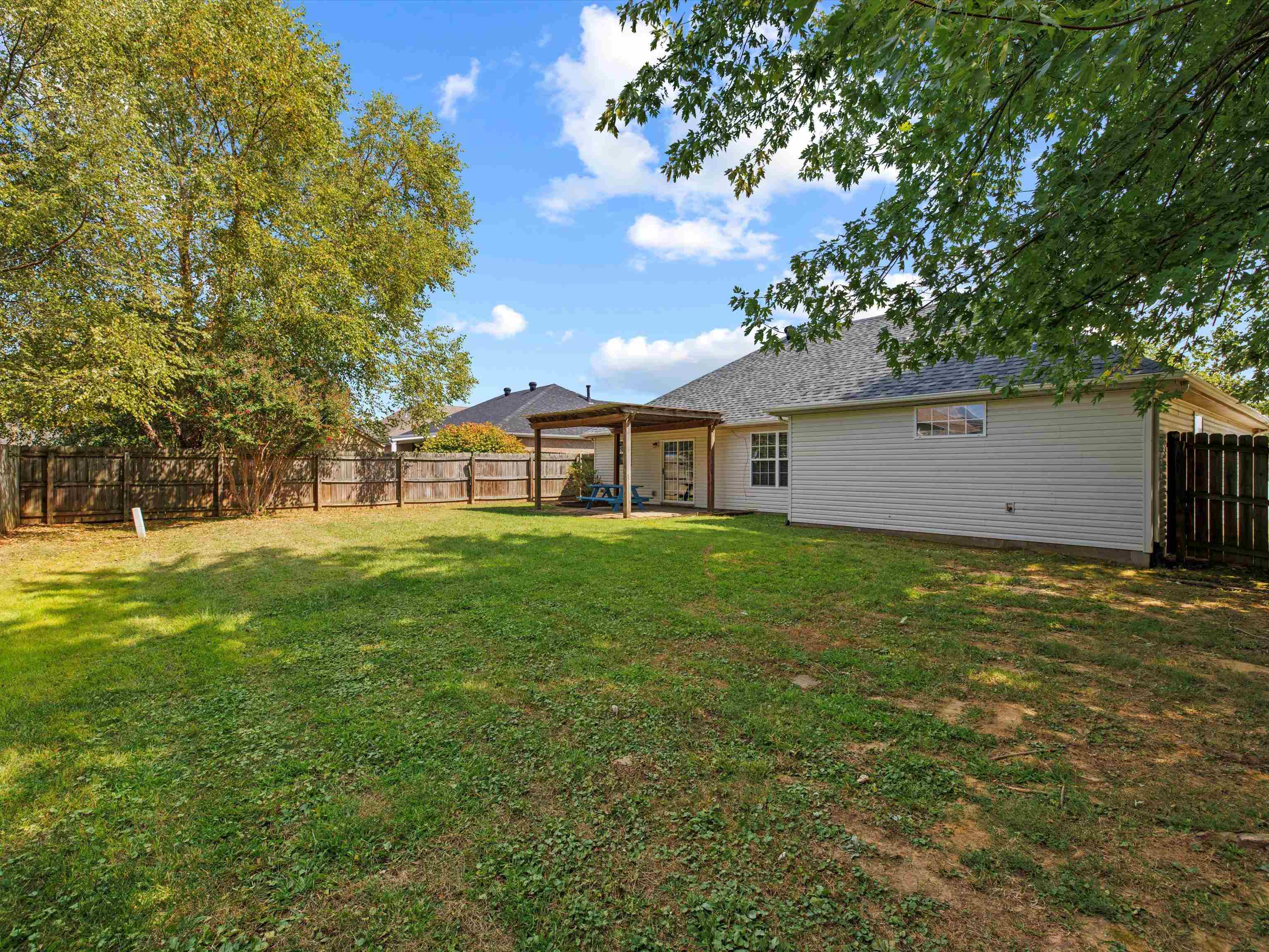 2628 Rush Trail, Owensboro, Kentucky 42303, 3 Bedrooms Bedrooms, ,2 BathroomsBathrooms,Single Family Residence,For Sale,Rush Trail,88034