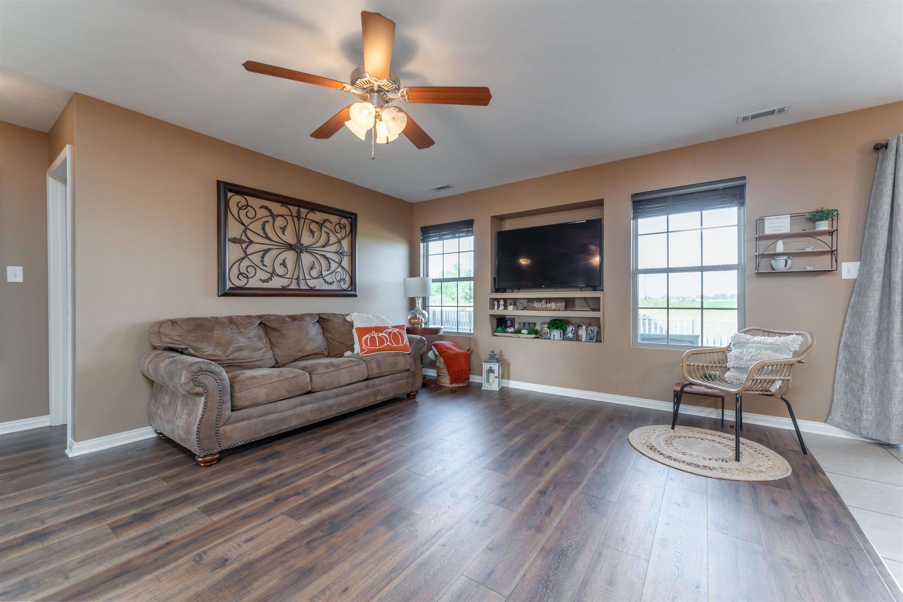5300 Summercrest Dr, Owensboro, Kentucky 42301, 4 Bedrooms Bedrooms, ,3 BathroomsBathrooms,Single Family Residence,For Sale,Summercrest Dr,88042
