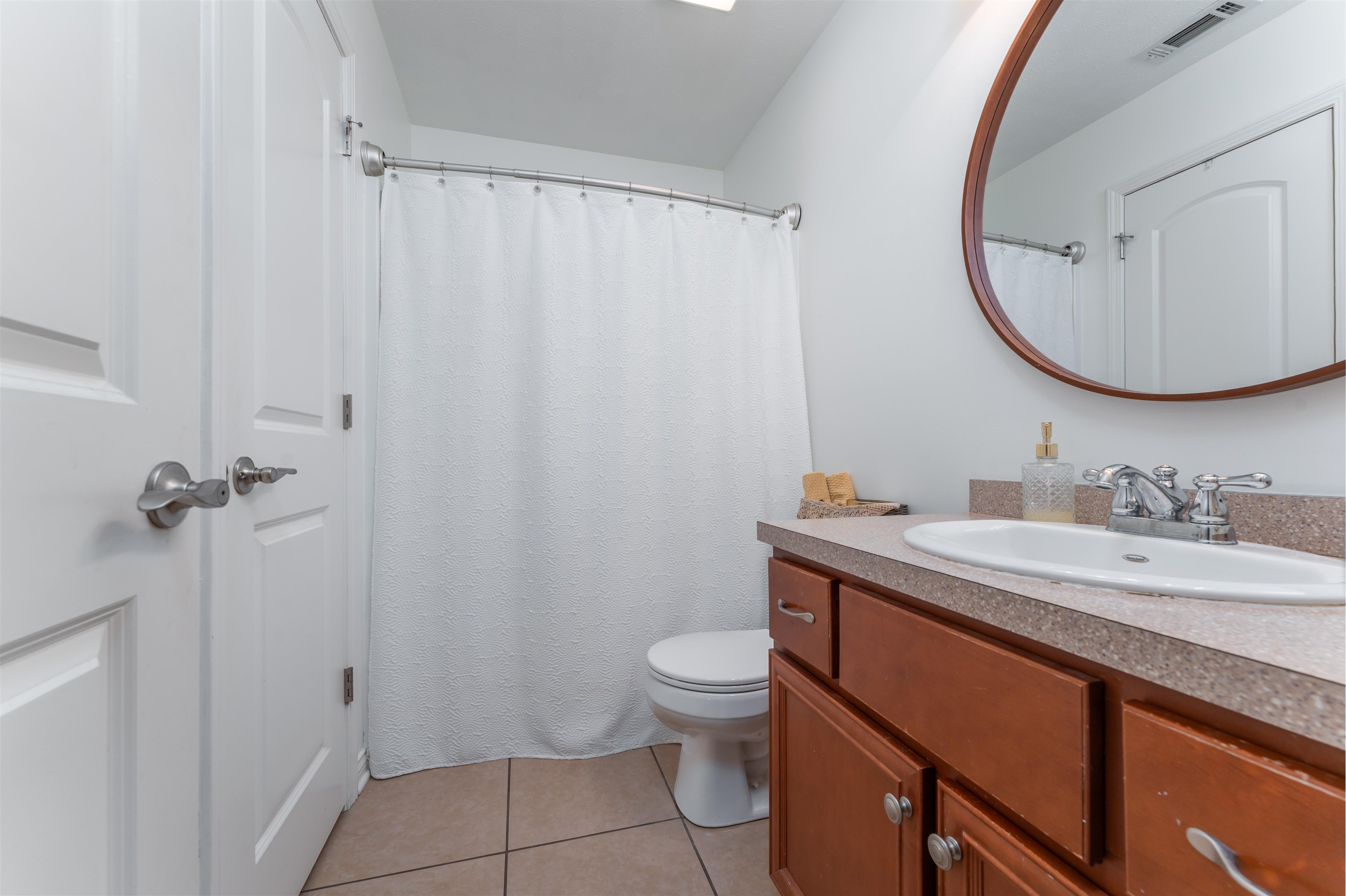 5300 Summercrest Dr, Owensboro, Kentucky 42301, 4 Bedrooms Bedrooms, ,3 BathroomsBathrooms,Single Family Residence,For Sale,Summercrest Dr,88042