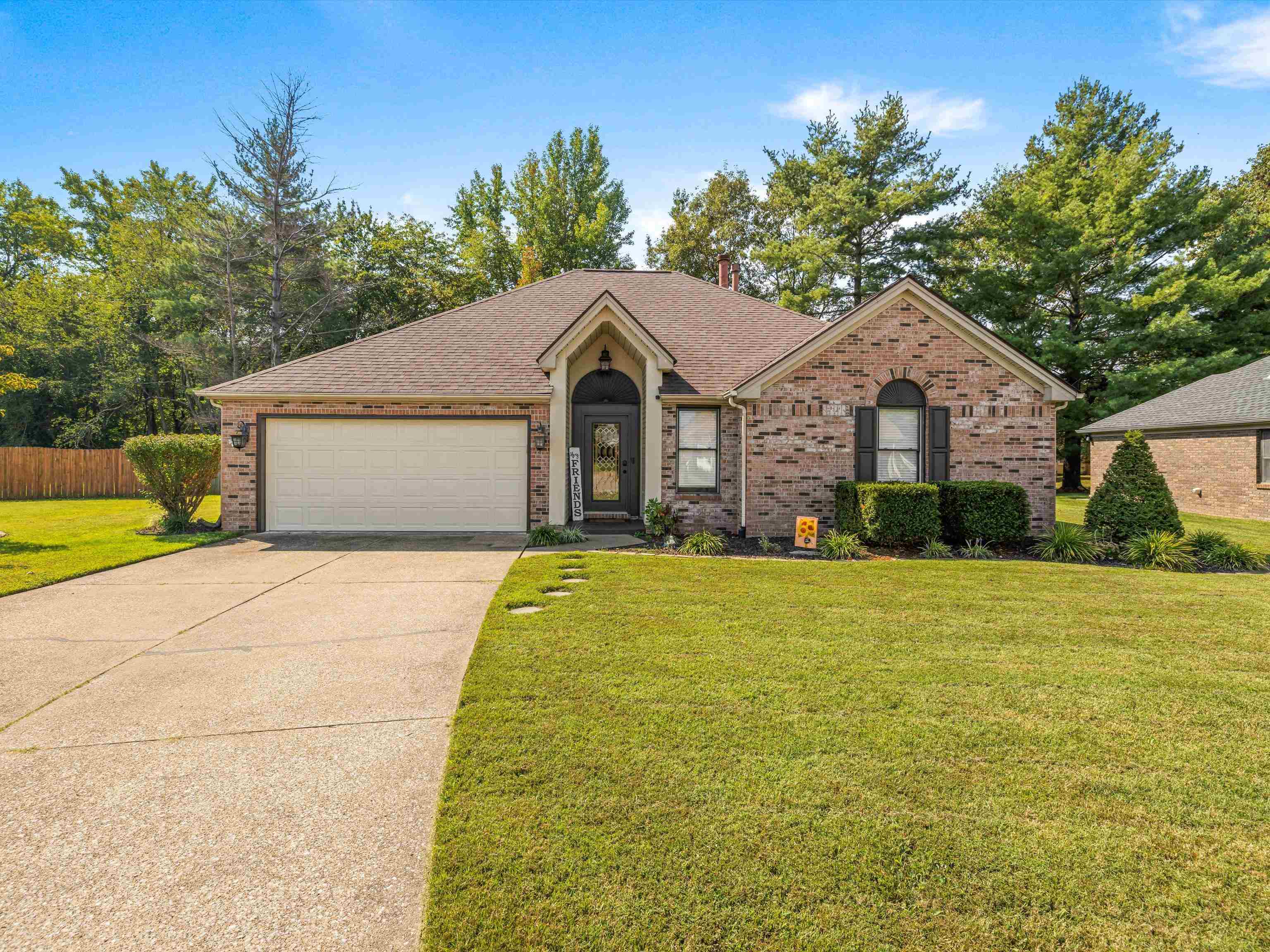 3332 Bryant Court, Owensboro, Kentucky 42303, 3 Bedrooms Bedrooms, ,2 BathroomsBathrooms,Single Family Residence,For Sale,Bryant Court,88043