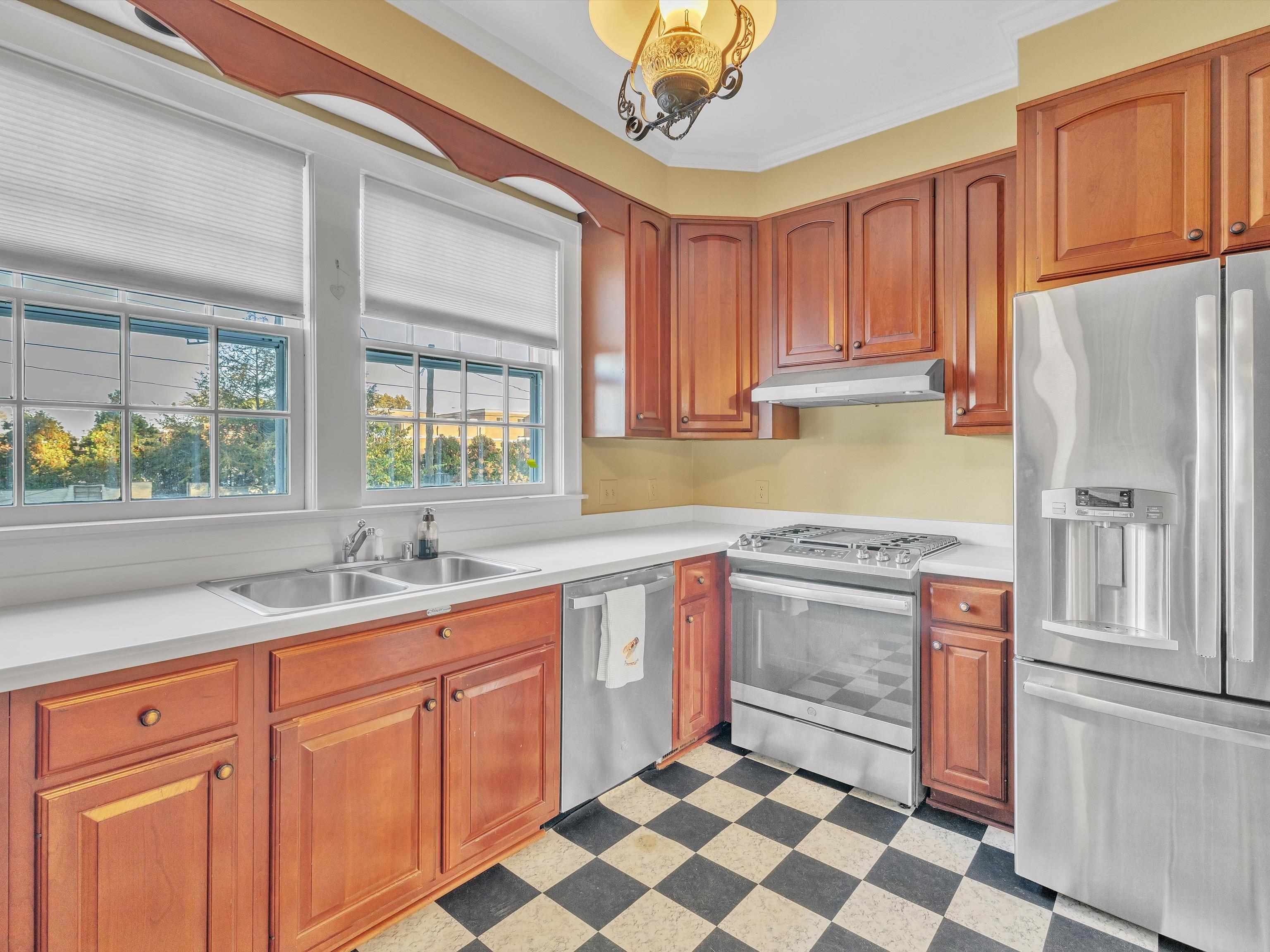 1803 McCreary Ave, Owensboro, Kentucky 42301, 4 Bedrooms Bedrooms, ,2 BathroomsBathrooms,Single Family Residence,For Sale,McCreary Ave,88044
