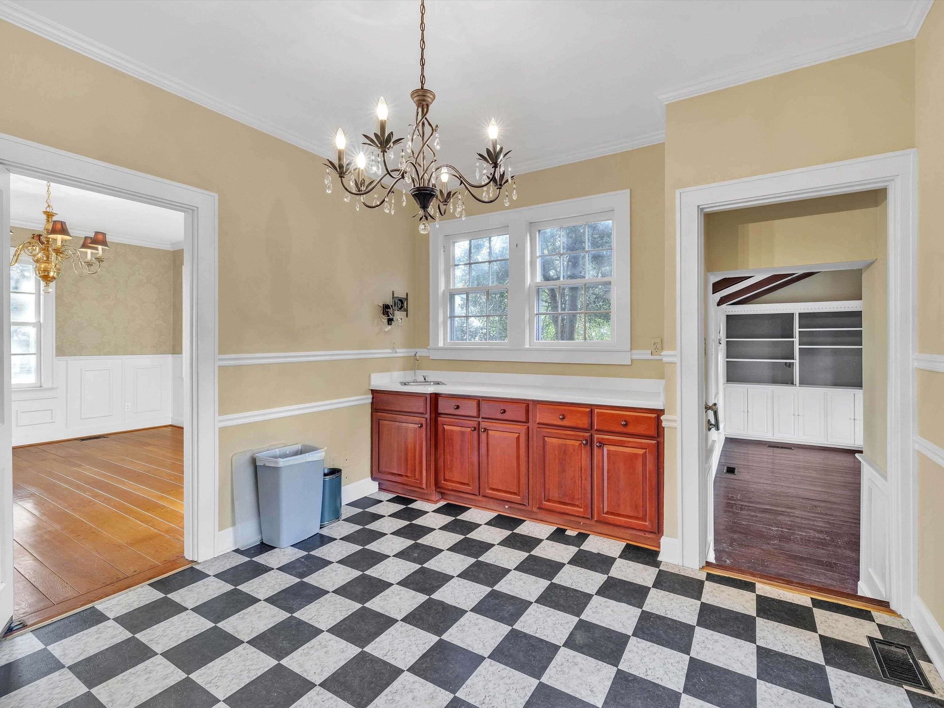 1803 McCreary Ave, Owensboro, Kentucky 42301, 4 Bedrooms Bedrooms, ,2 BathroomsBathrooms,Single Family Residence,For Sale,McCreary Ave,88044