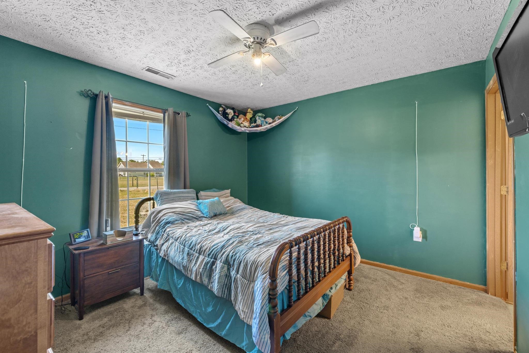 516 Maple Street, Owensboro, Kentucky 42301, 3 Bedrooms Bedrooms, ,1 BathroomBathrooms,Single Family Residence,For Sale,Maple Street,88049