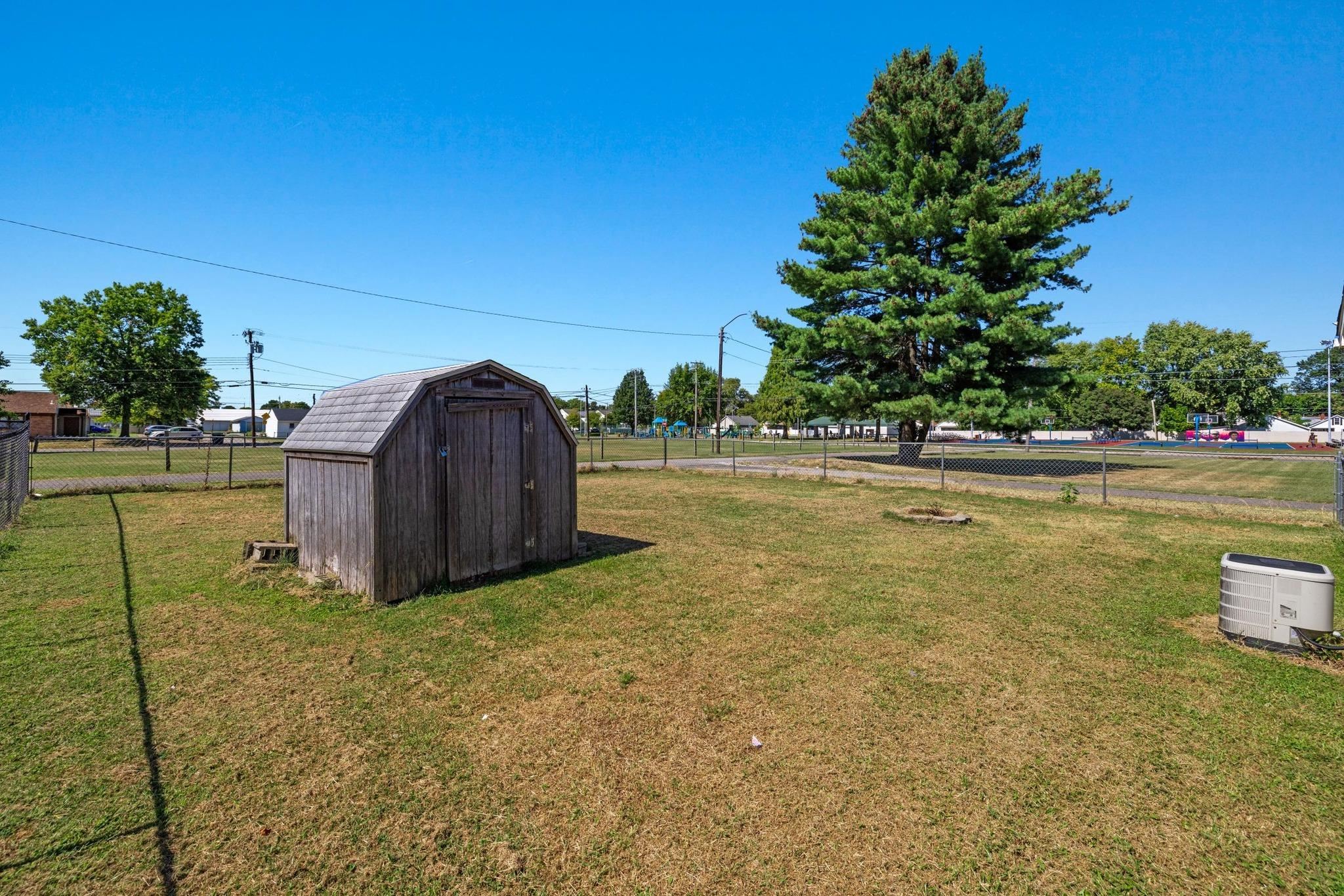 516 Maple Street, Owensboro, Kentucky 42301, 3 Bedrooms Bedrooms, ,1 BathroomBathrooms,Single Family Residence,For Sale,Maple Street,88049
