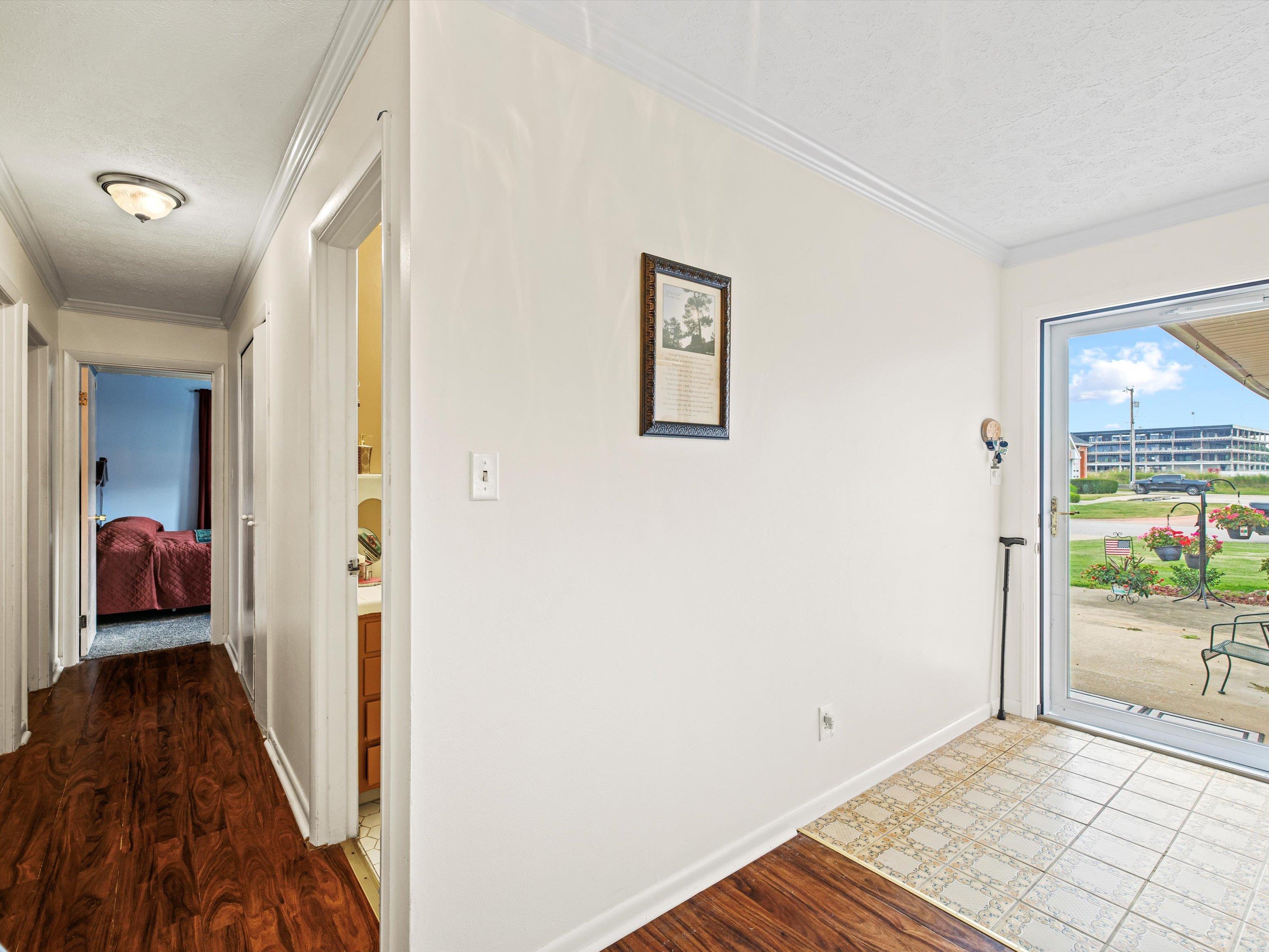 3842 Griffith Avenue, Owensboro, Kentucky 42301, 3 Bedrooms Bedrooms, ,2 BathroomsBathrooms,Single Family Residence,For Sale,Griffith Avenue,88052