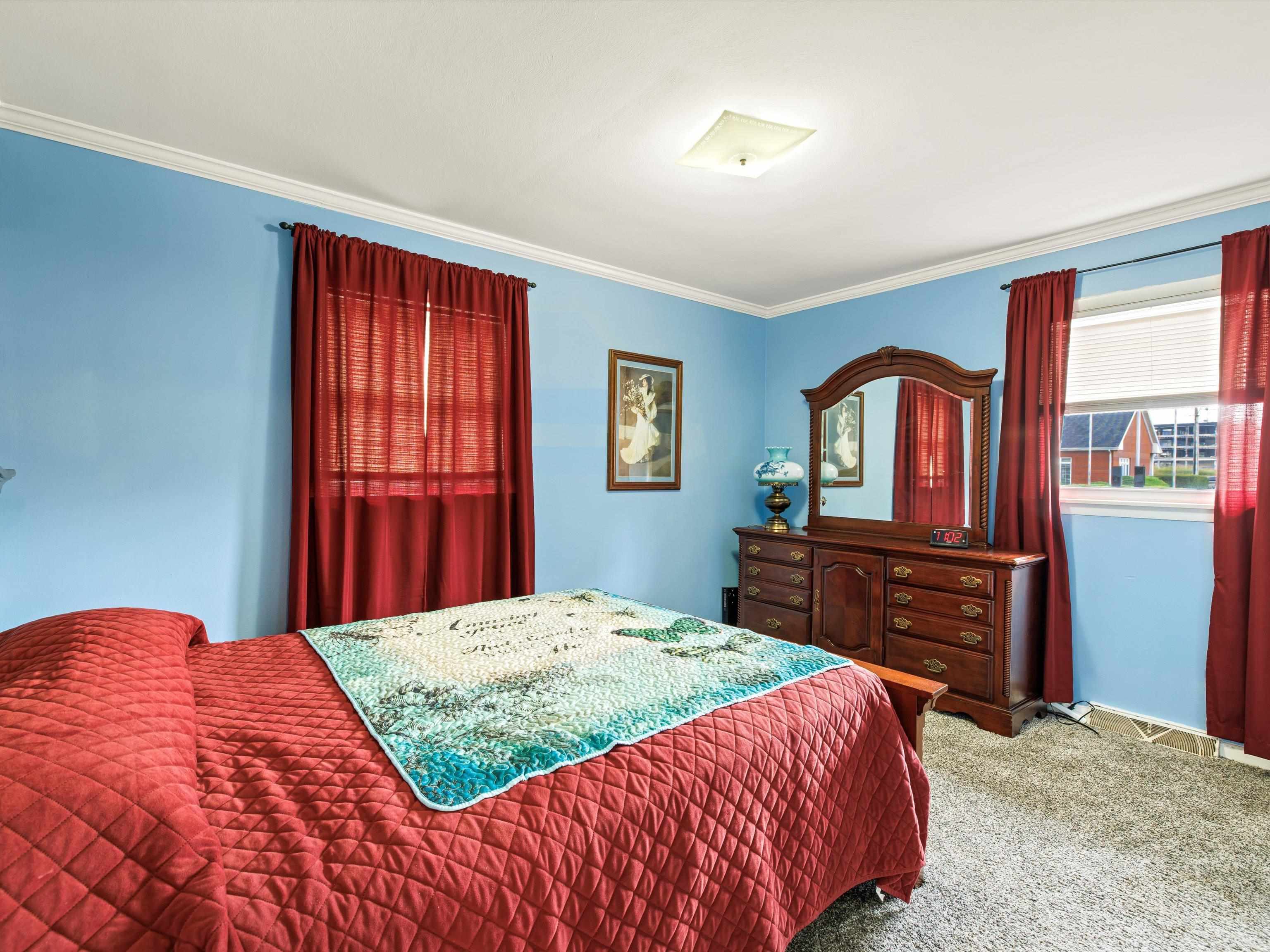3842 Griffith Avenue, Owensboro, Kentucky 42301, 3 Bedrooms Bedrooms, ,2 BathroomsBathrooms,Single Family Residence,For Sale,Griffith Avenue,88052