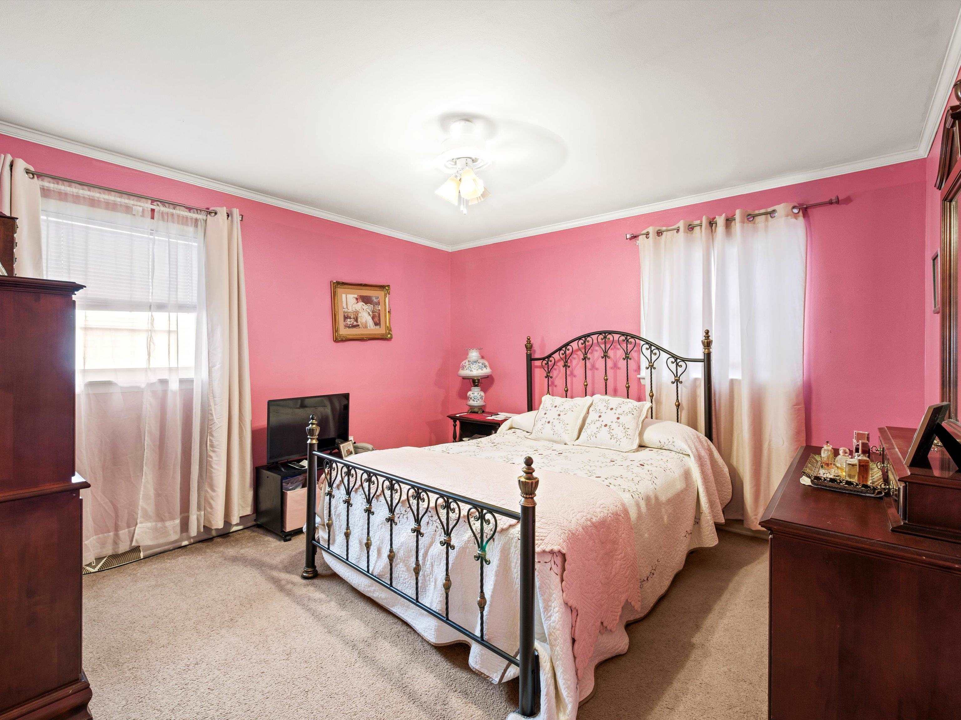 3842 Griffith Avenue, Owensboro, Kentucky 42301, 3 Bedrooms Bedrooms, ,2 BathroomsBathrooms,Single Family Residence,For Sale,Griffith Avenue,88052