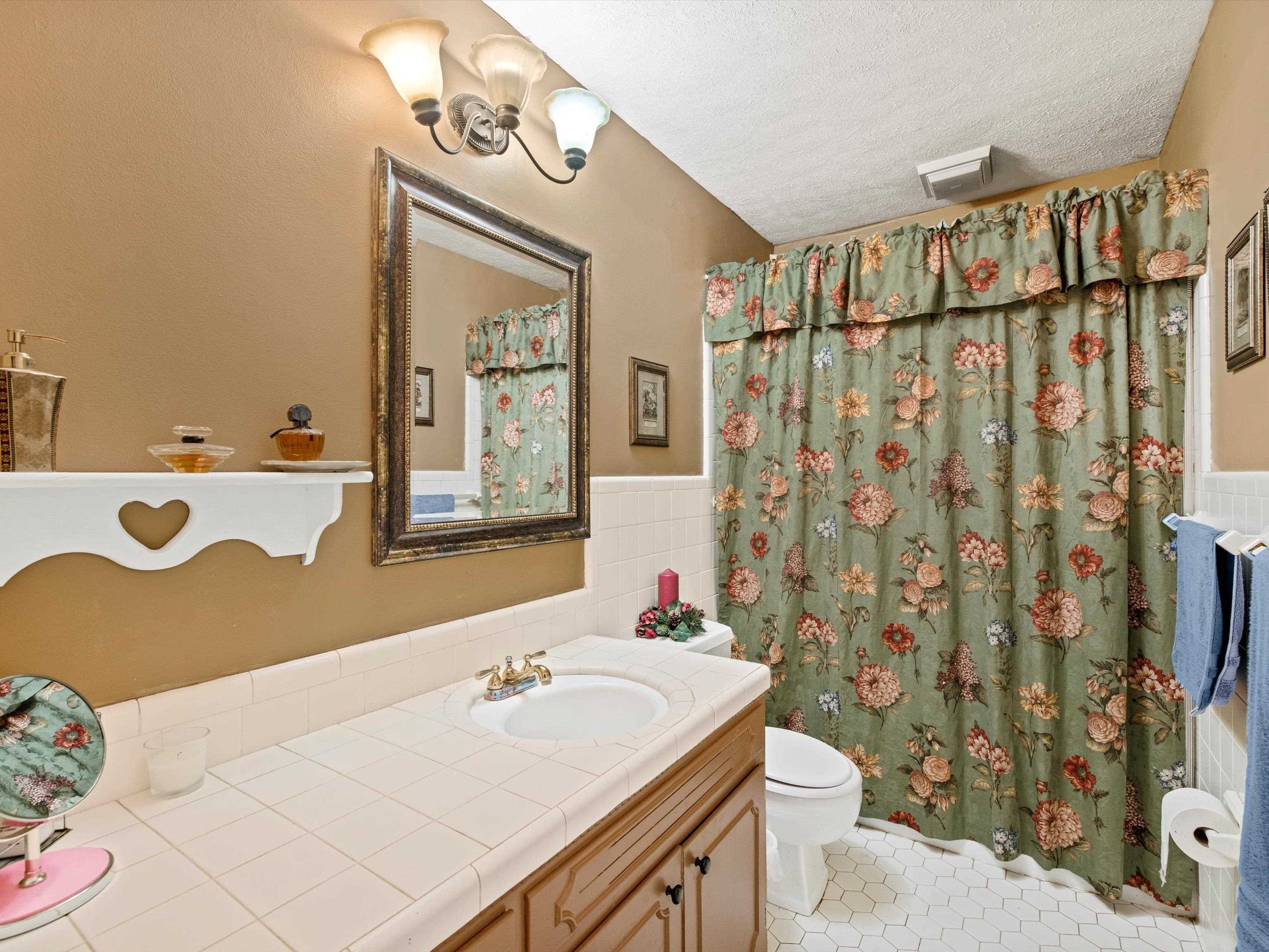 3842 Griffith Avenue, Owensboro, Kentucky 42301, 3 Bedrooms Bedrooms, ,2 BathroomsBathrooms,Single Family Residence,For Sale,Griffith Avenue,88052