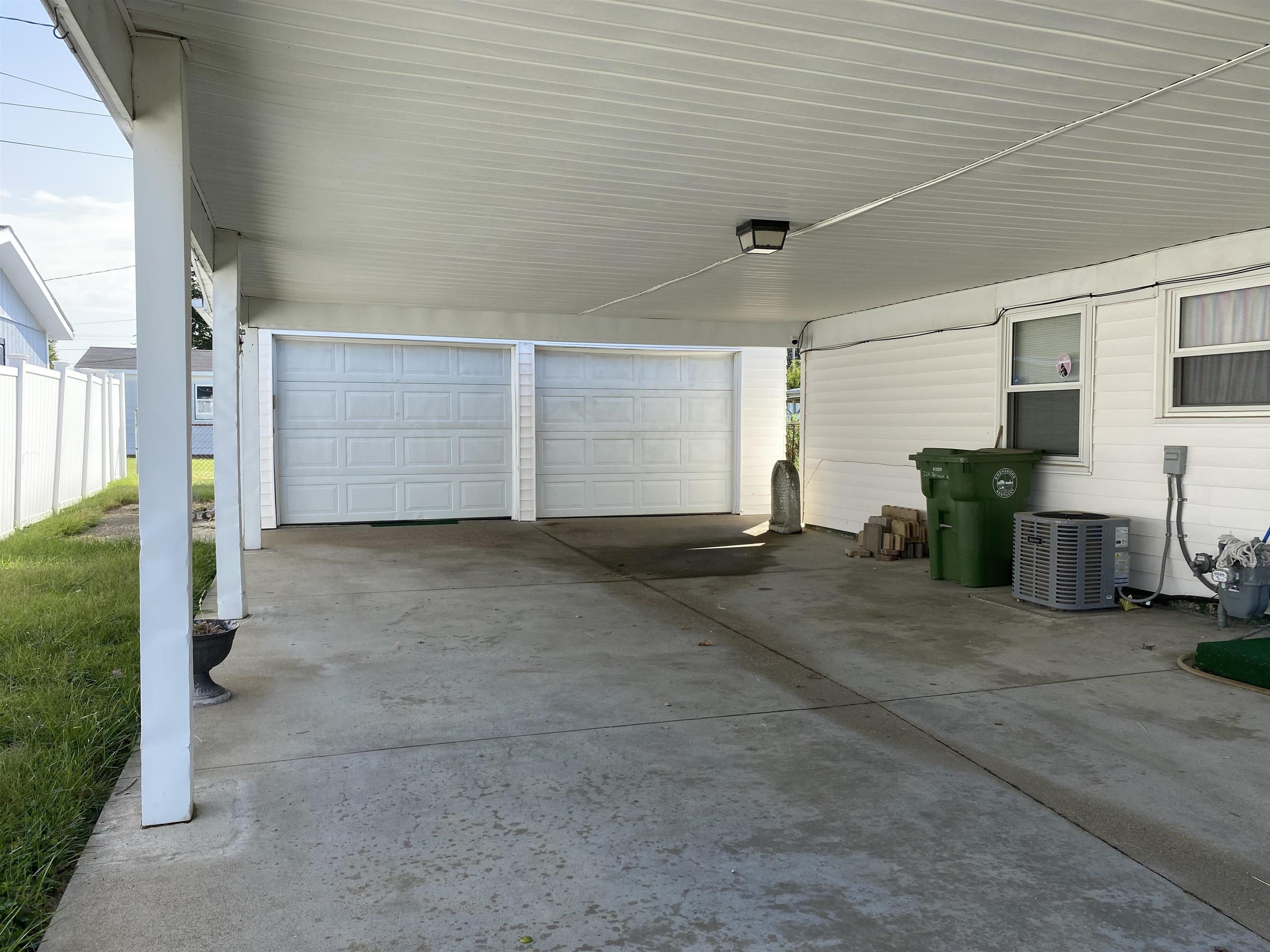 3214 Baybrook Street, Owensboro, Kentucky 42301, 3 Bedrooms Bedrooms, ,1 BathroomBathrooms,Single Family Residence,For Sale,Baybrook Street,88060