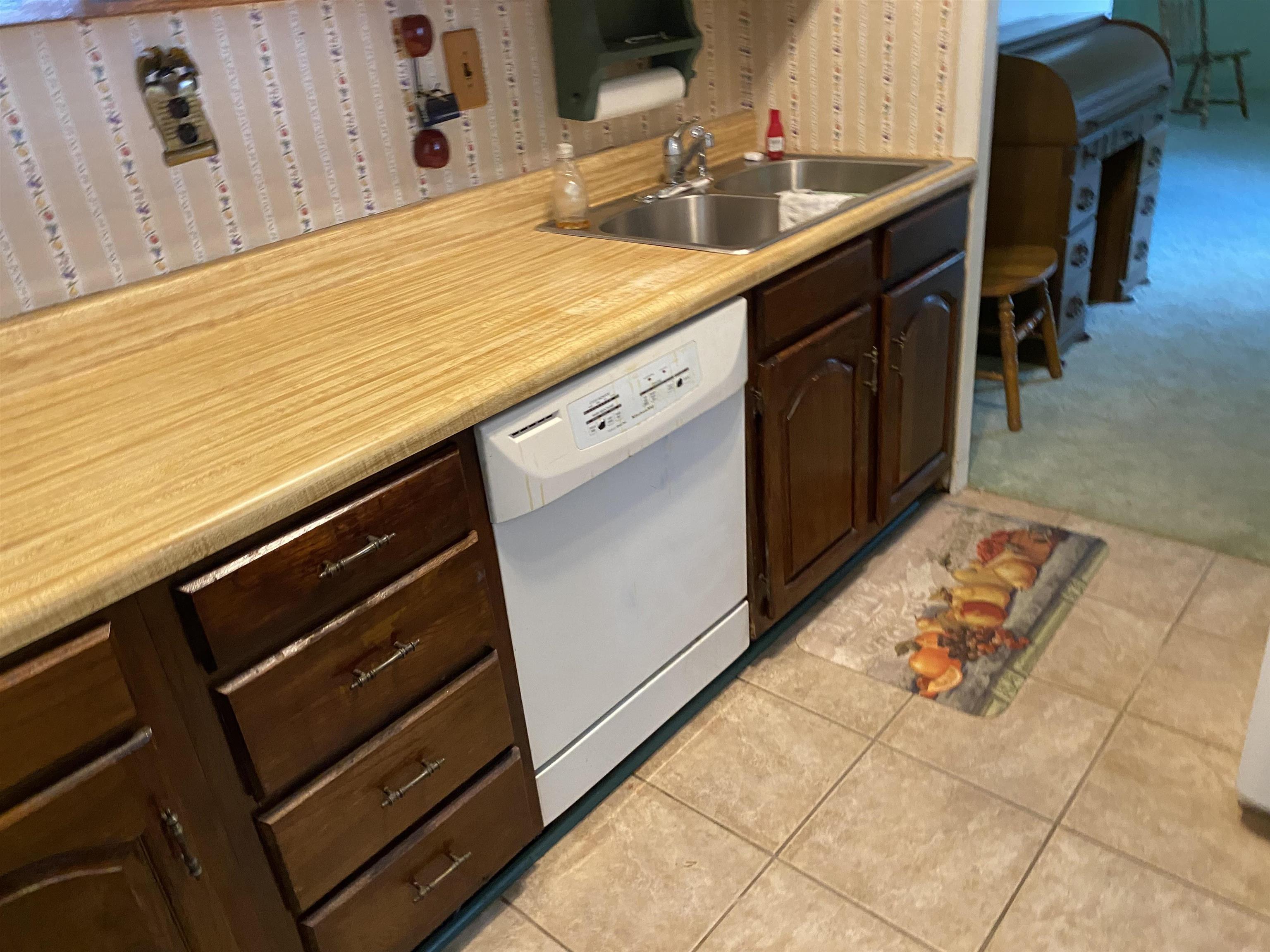 3214 Baybrook Street, Owensboro, Kentucky 42301, 3 Bedrooms Bedrooms, ,1 BathroomBathrooms,Single Family Residence,For Sale,Baybrook Street,88060