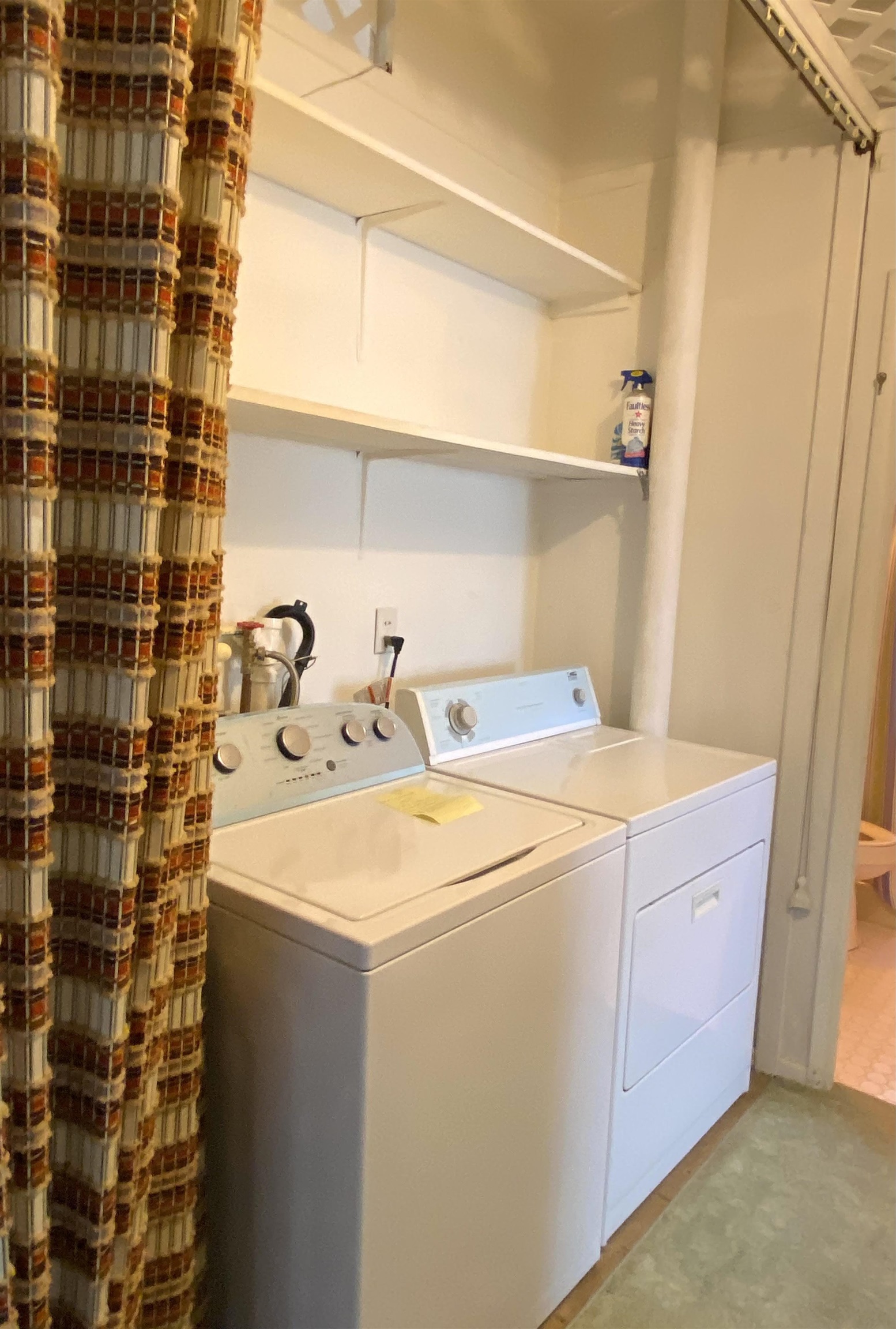 3214 Baybrook Street, Owensboro, Kentucky 42301, 3 Bedrooms Bedrooms, ,1 BathroomBathrooms,Single Family Residence,For Sale,Baybrook Street,88060