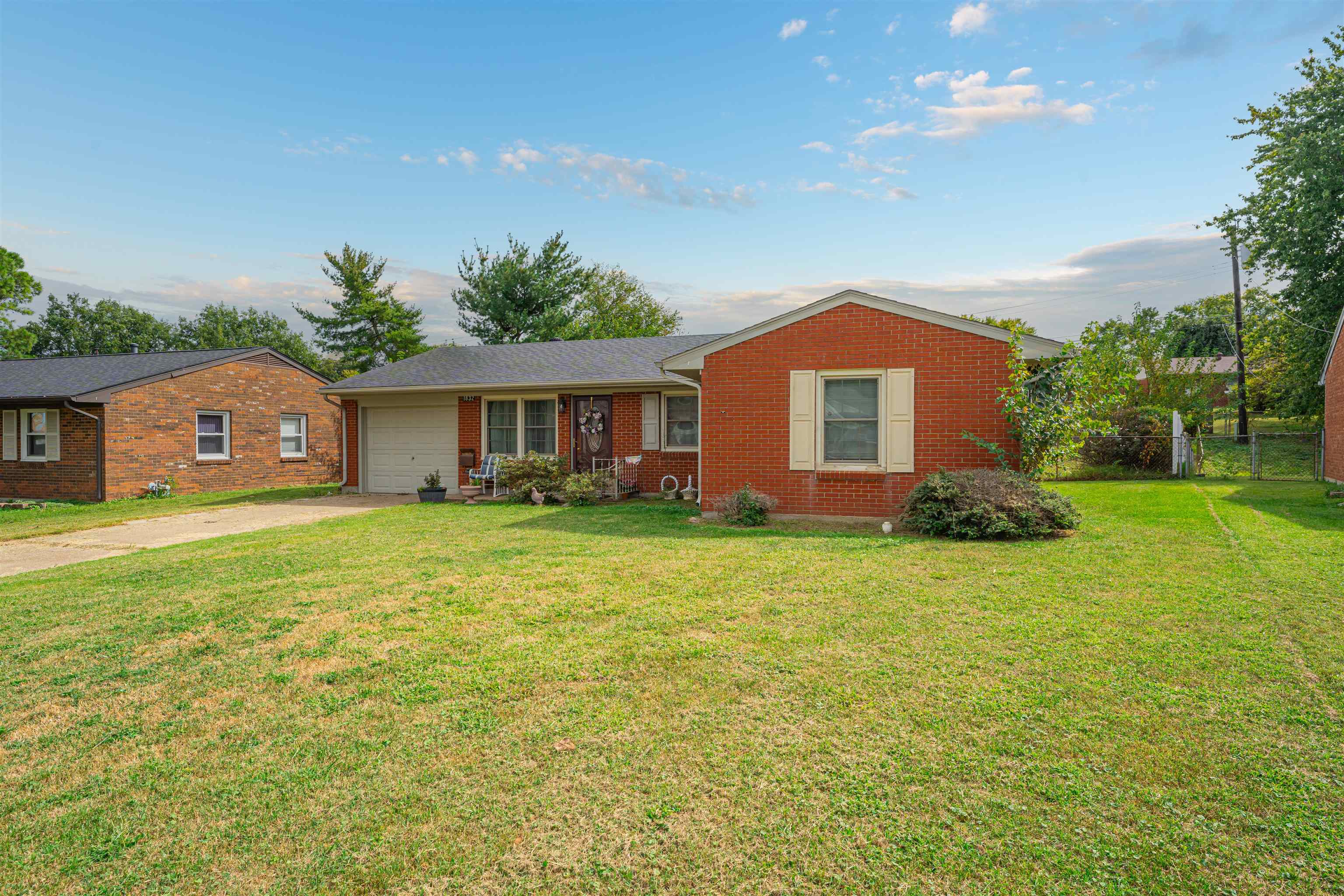 1832 Epworth Lane, Owensboro, Kentucky 42303, 3 Bedrooms Bedrooms, ,1 BathroomBathrooms,Single Family Residence,For Sale,Epworth Lane,88061