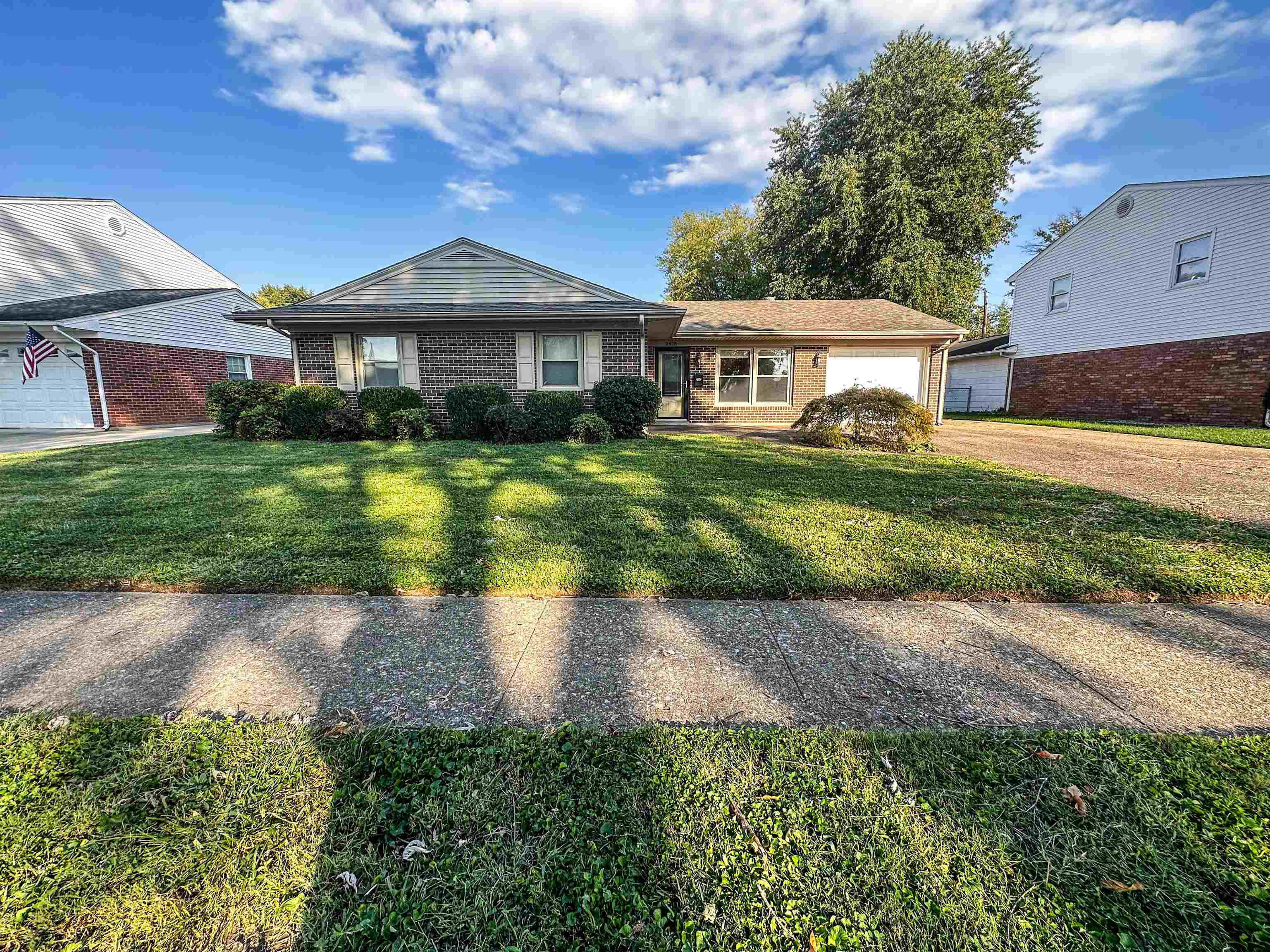 2415 Reigh Count Dr, Owensboro, Kentucky 42301, 3 Bedrooms Bedrooms, ,2 BathroomsBathrooms,Single Family Residence,For Sale,Reigh Count Dr,88062