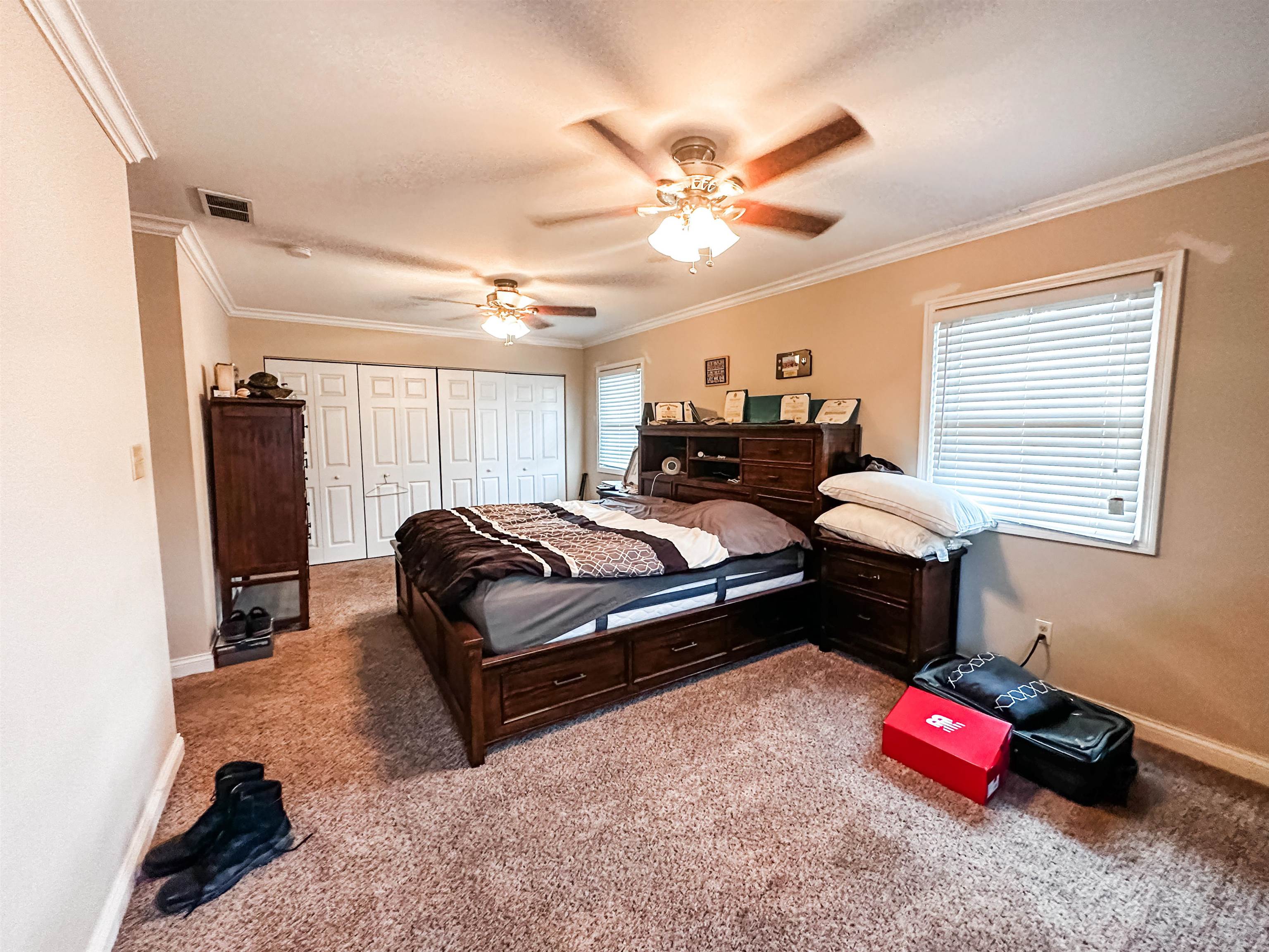 2415 Reigh Count Dr, Owensboro, Kentucky 42301, 3 Bedrooms Bedrooms, ,2 BathroomsBathrooms,Single Family Residence,For Sale,Reigh Count Dr,88062