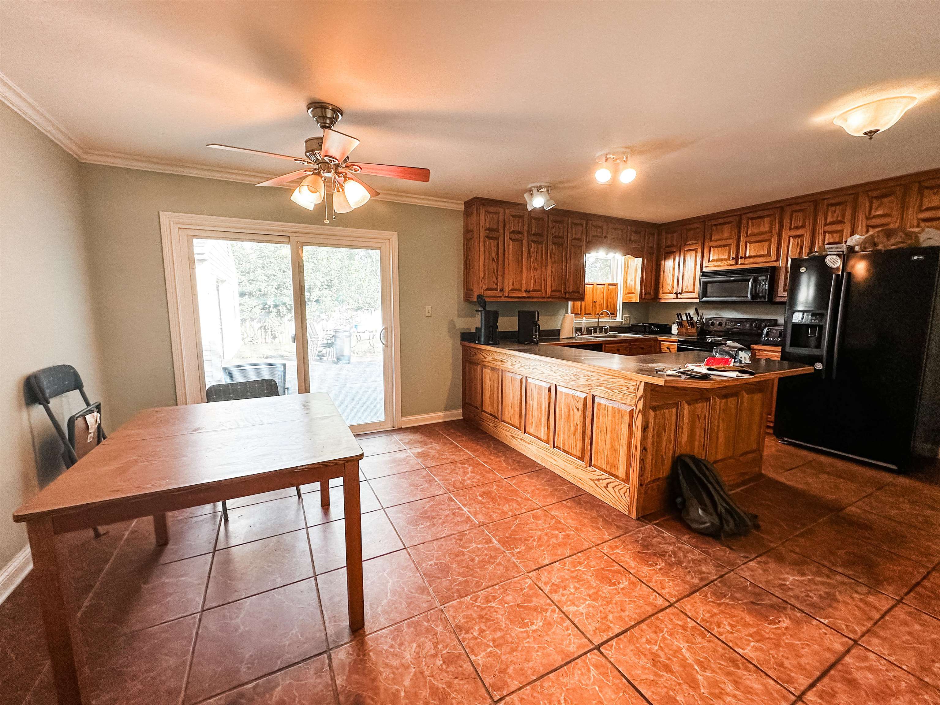 2415 Reigh Count Dr, Owensboro, Kentucky 42301, 3 Bedrooms Bedrooms, ,2 BathroomsBathrooms,Single Family Residence,For Sale,Reigh Count Dr,88062