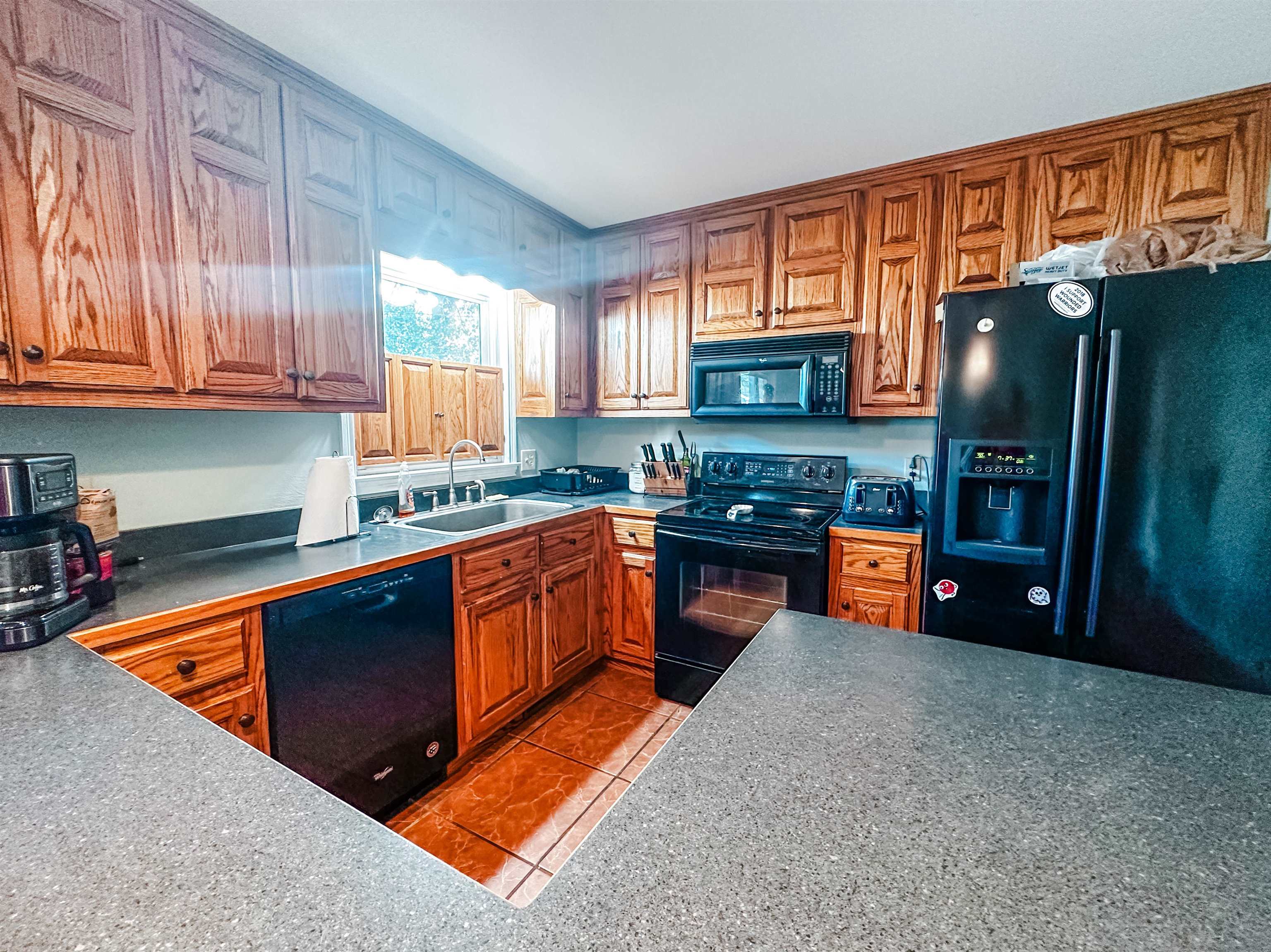 2415 Reigh Count Dr, Owensboro, Kentucky 42301, 3 Bedrooms Bedrooms, ,2 BathroomsBathrooms,Single Family Residence,For Sale,Reigh Count Dr,88062