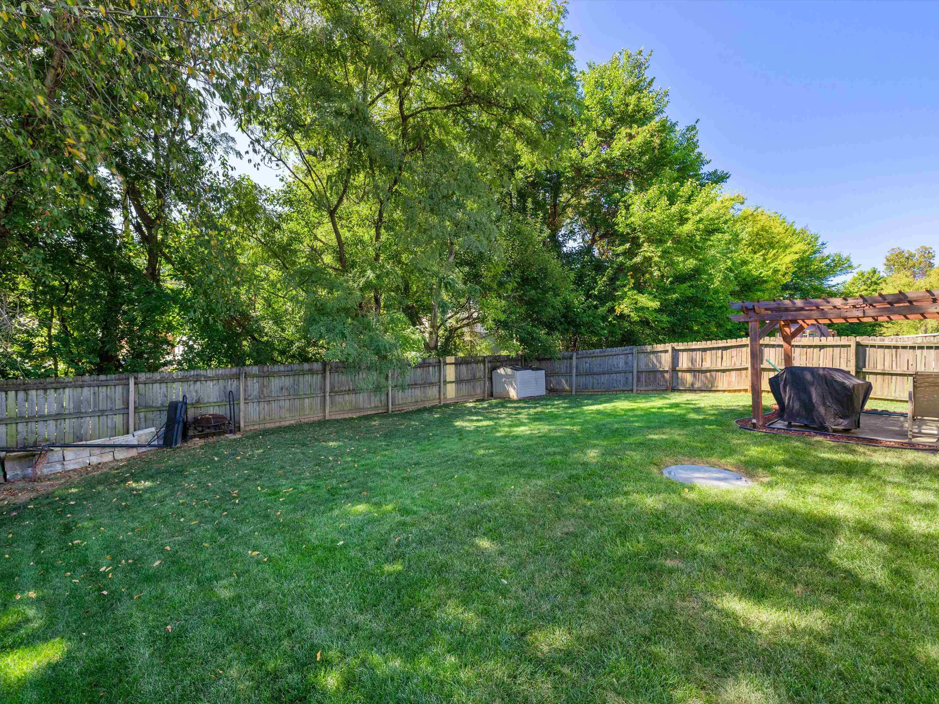 2636 Landing Terrace, Owensboro, Kentucky 42303, 3 Bedrooms Bedrooms, ,2 BathroomsBathrooms,Single Family Residence,For Sale,Landing Terrace,88064