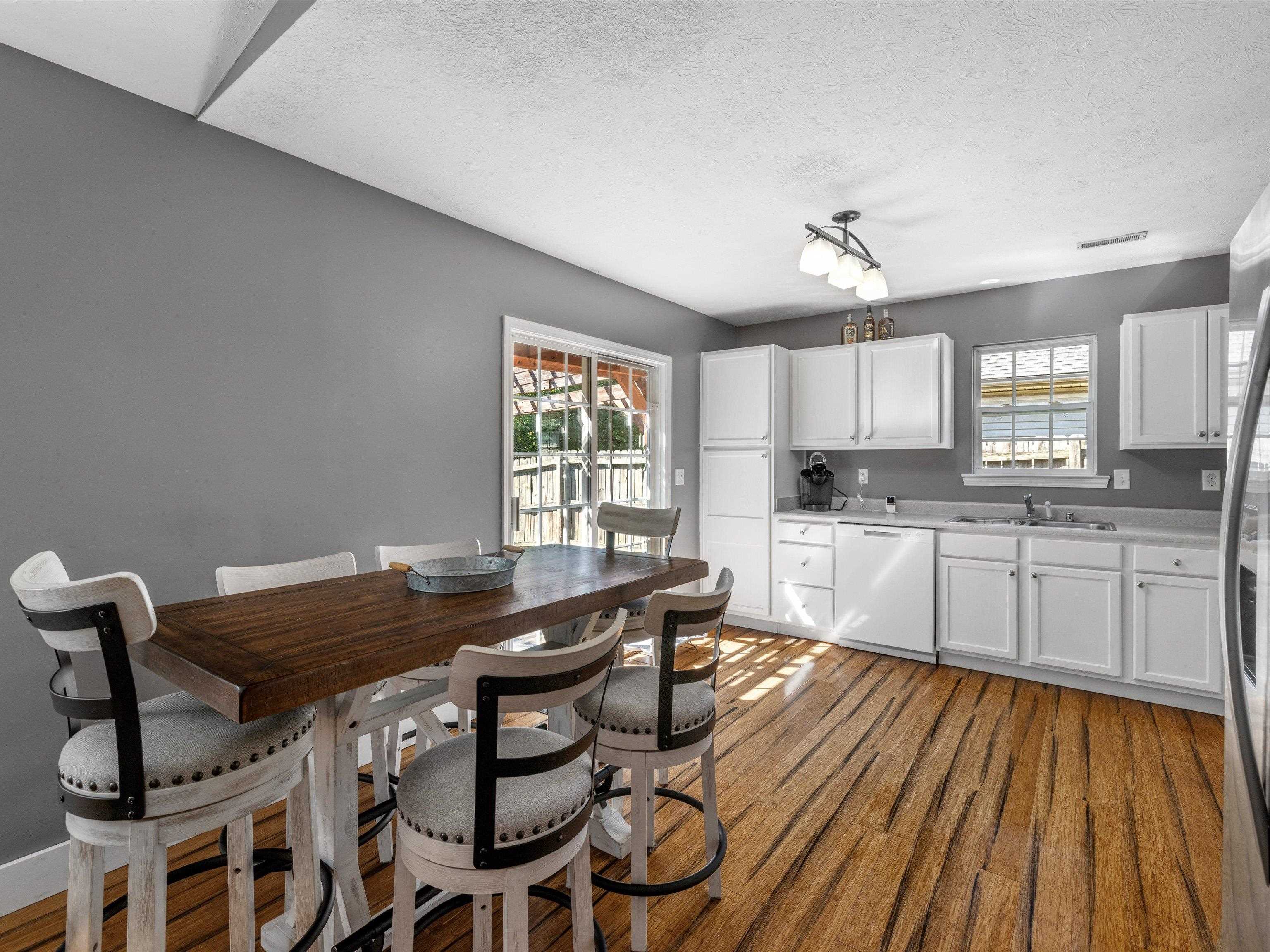 2636 Landing Terrace, Owensboro, Kentucky 42303, 3 Bedrooms Bedrooms, ,2 BathroomsBathrooms,Single Family Residence,For Sale,Landing Terrace,88064
