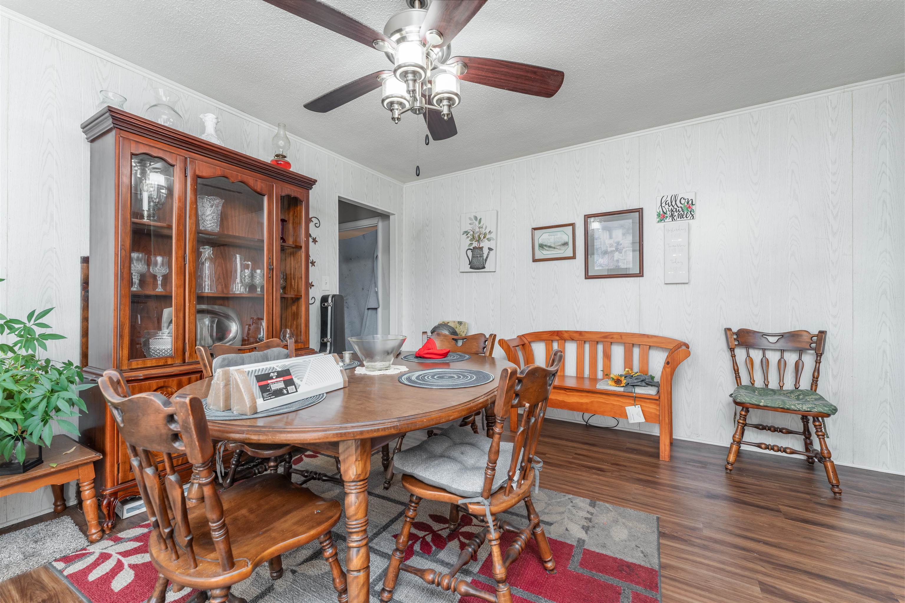 5014 Jones Road, Owensboro, Kentucky 42303, 4 Bedrooms Bedrooms, ,1 BathroomBathrooms,Single Family Residence,For Sale,Jones Road,88066