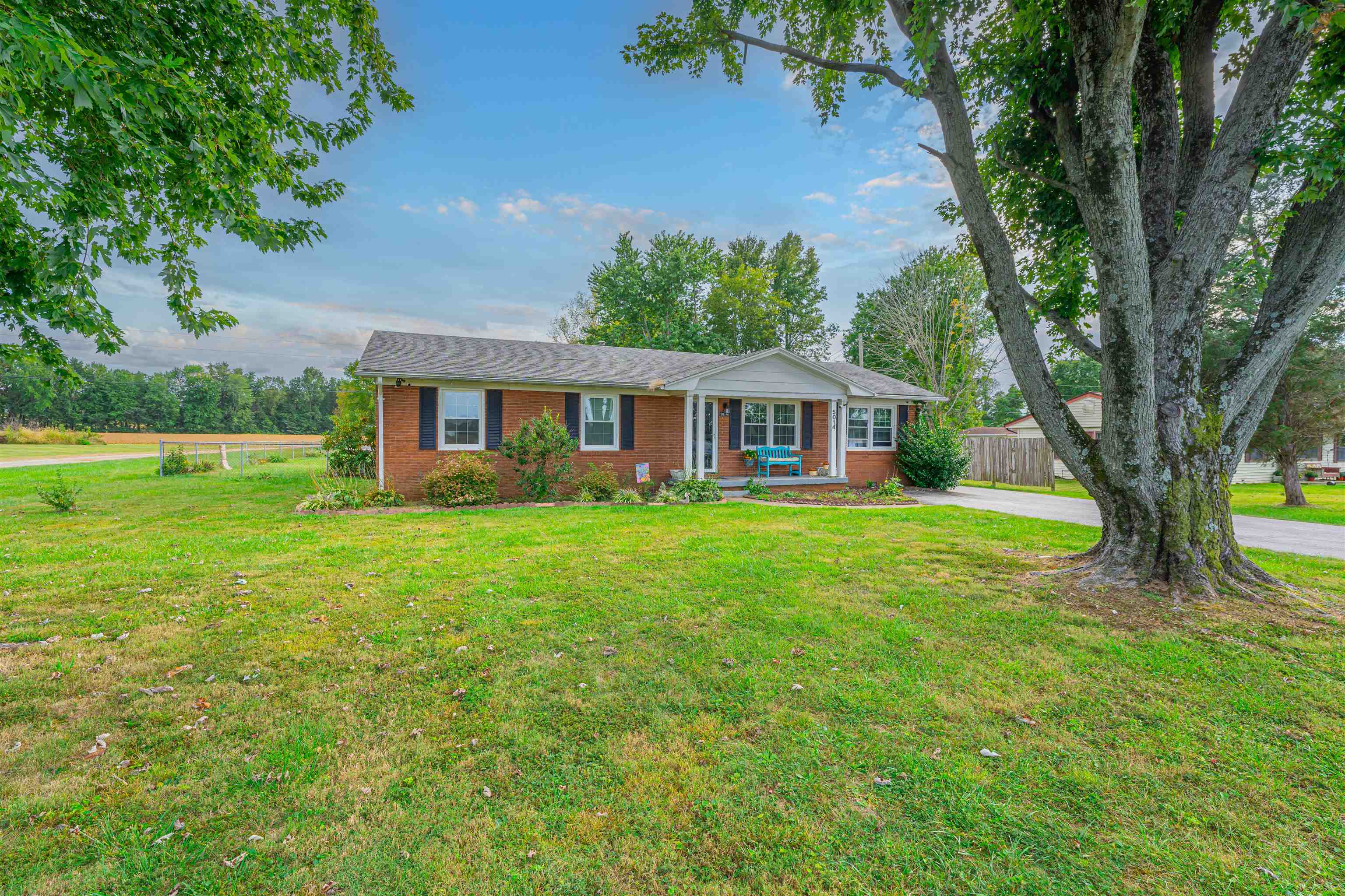 5014 Jones Road, Owensboro, Kentucky 42303, 4 Bedrooms Bedrooms, ,1 BathroomBathrooms,Single Family Residence,For Sale,Jones Road,88066